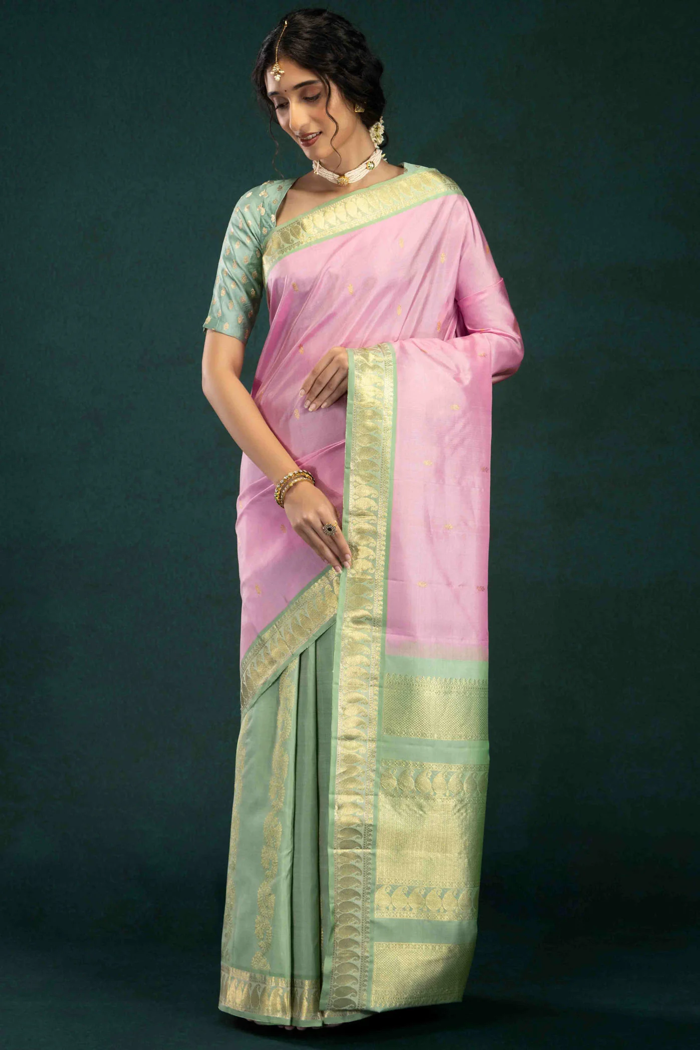 Aabha-Pink with Green Half and Half Kanchipuram Silk Saree - Image 3