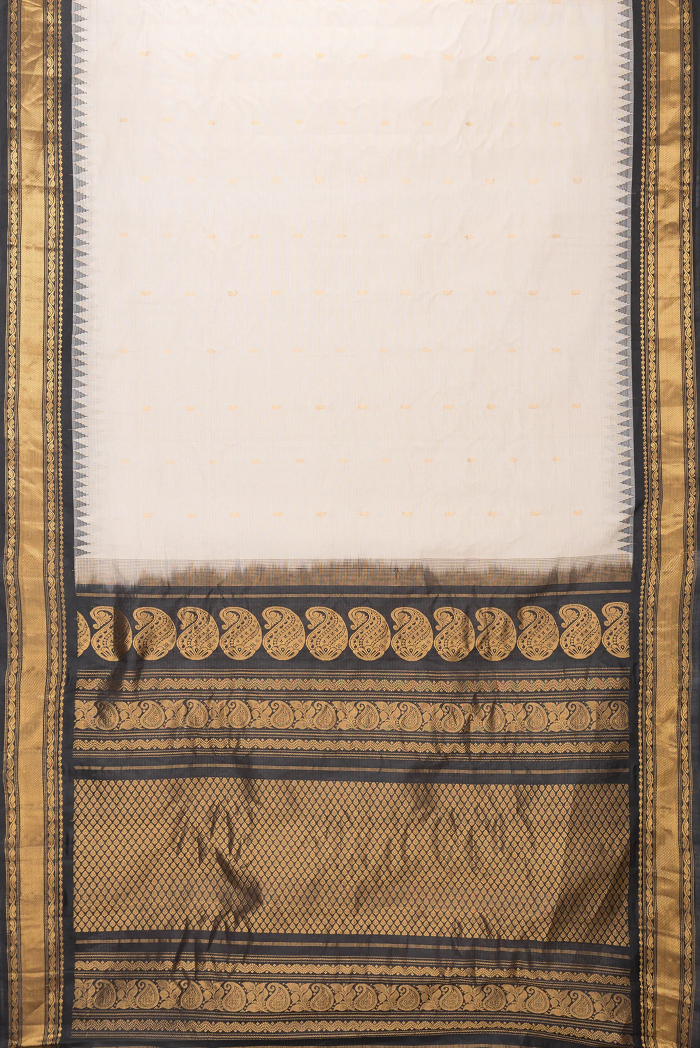 Cream Gadwal Silk Cotton Saree - Image 6