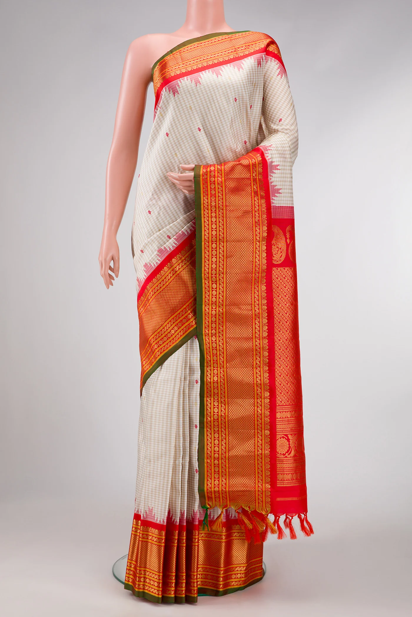 Cream Dual Tone Gadwal Silk Saree