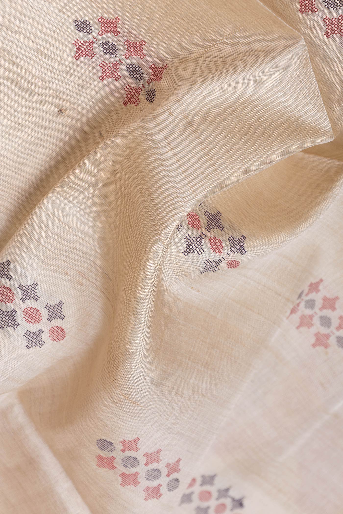 Beige Tussar Silk Saree - Image 2