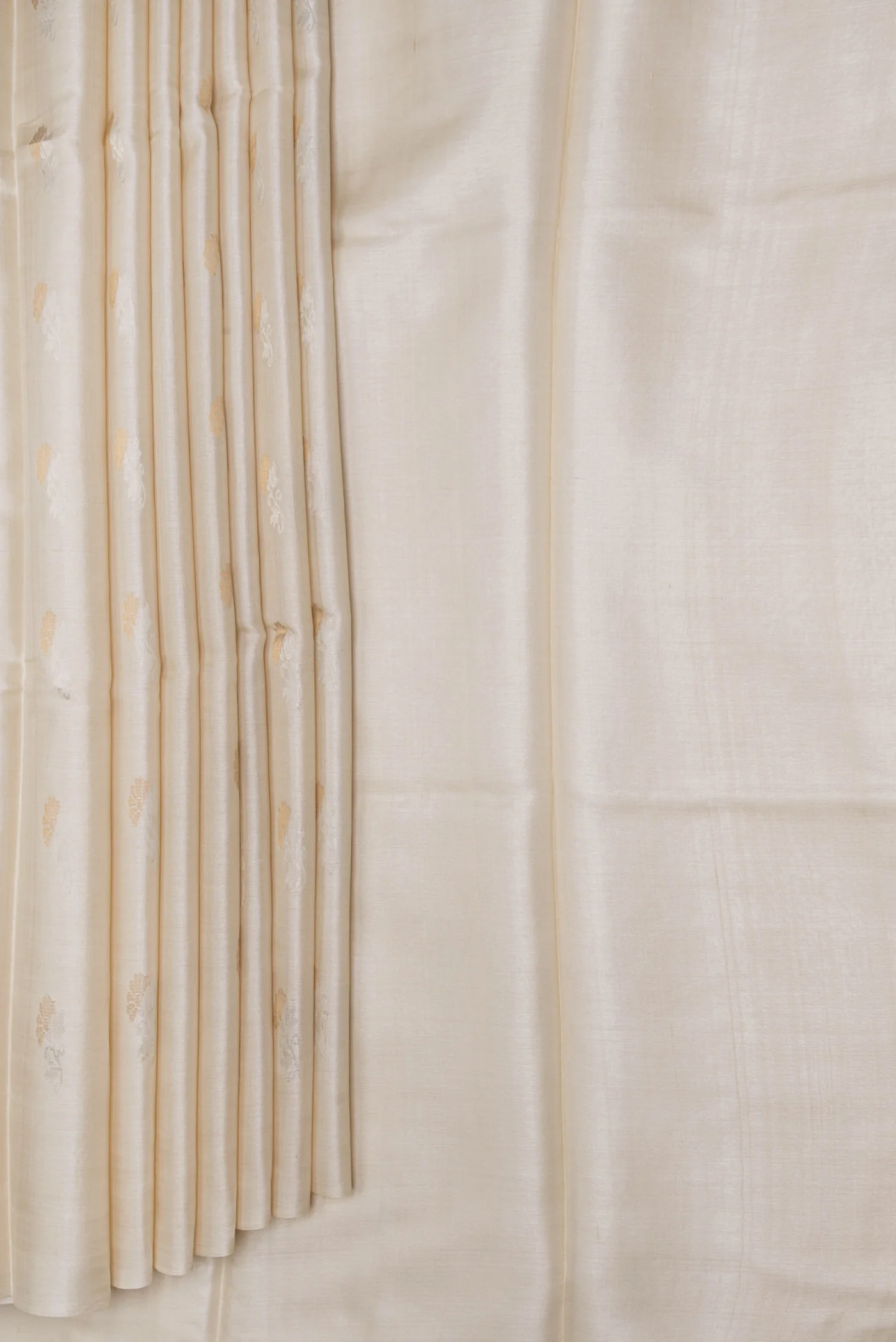 Beige Tussar Silk Saree - Image 4