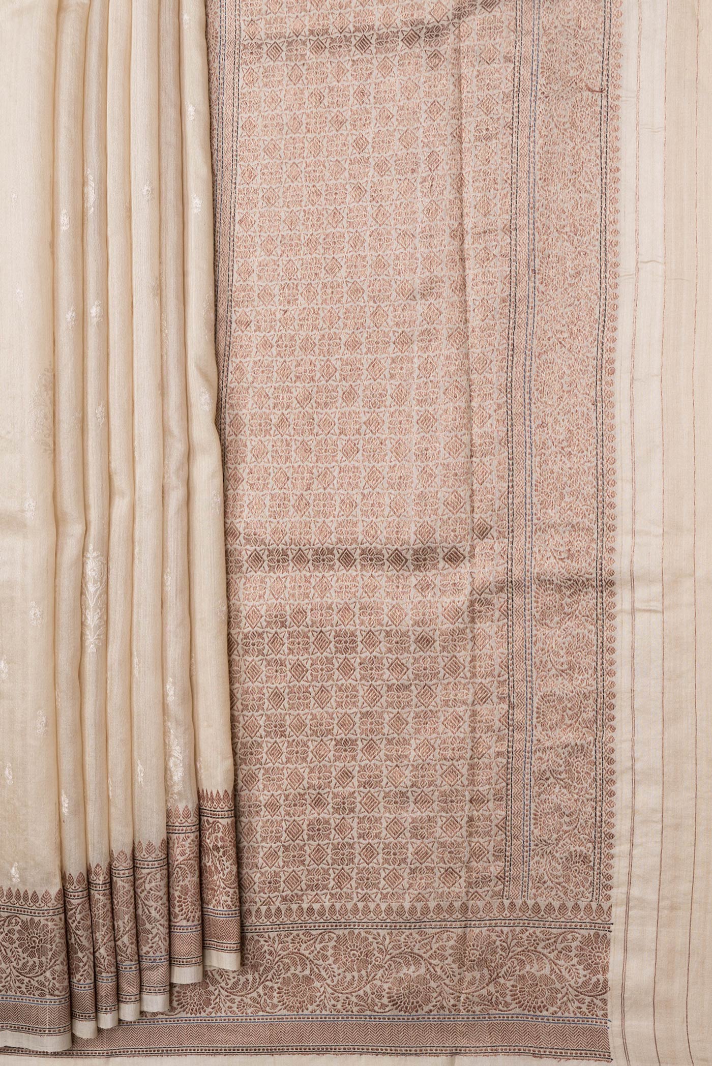 Beige Tussar Silk Saree - Image 4