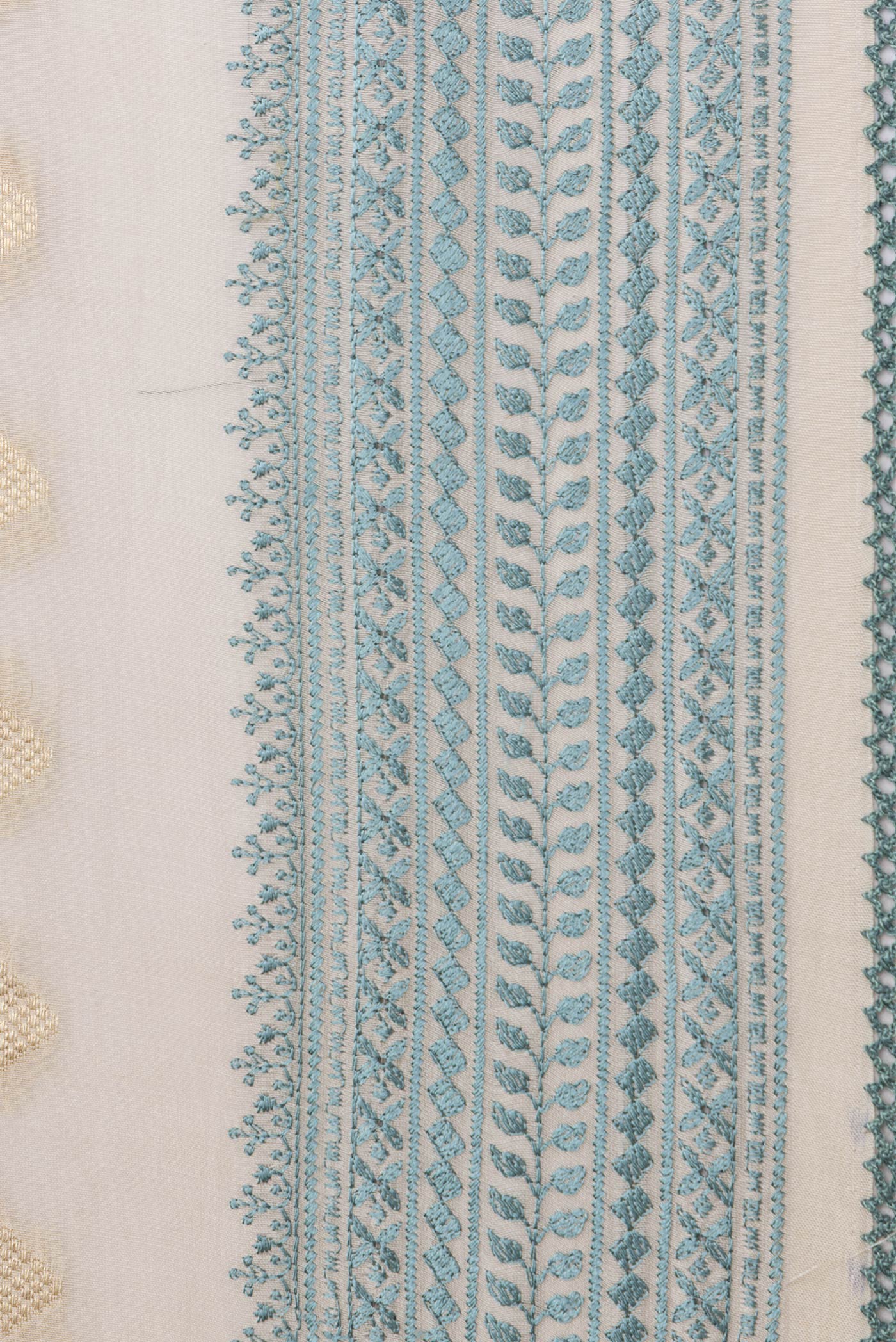 Cream Tussar Silk Saree - Image 3