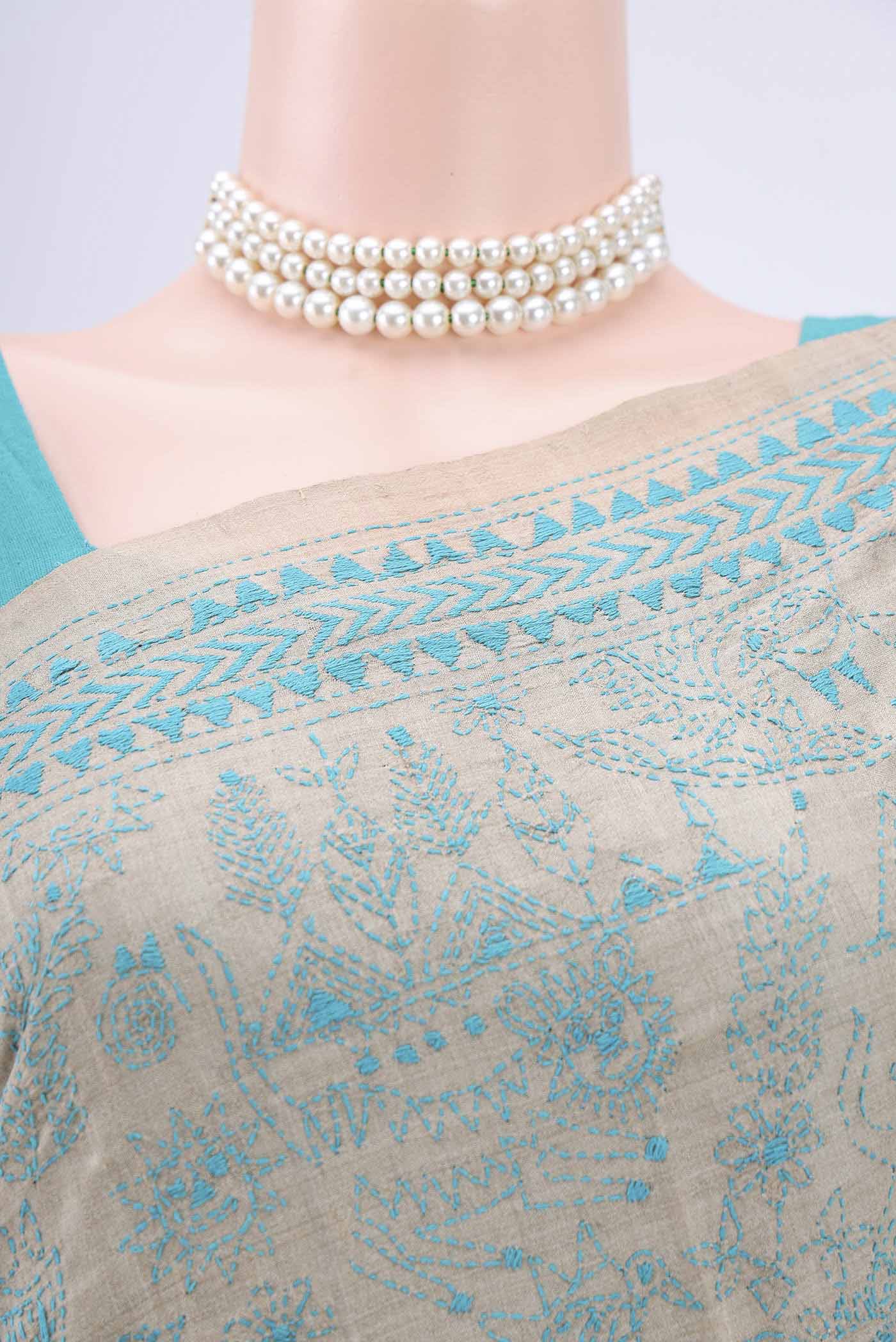 Beige Tussar Silk Saree - Image 2