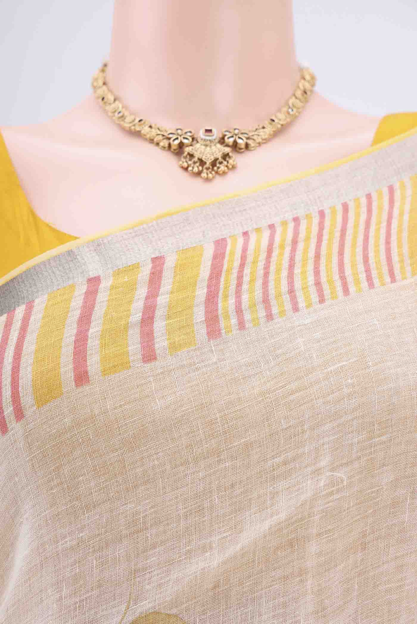 Cream Linen Saree - Image 2
