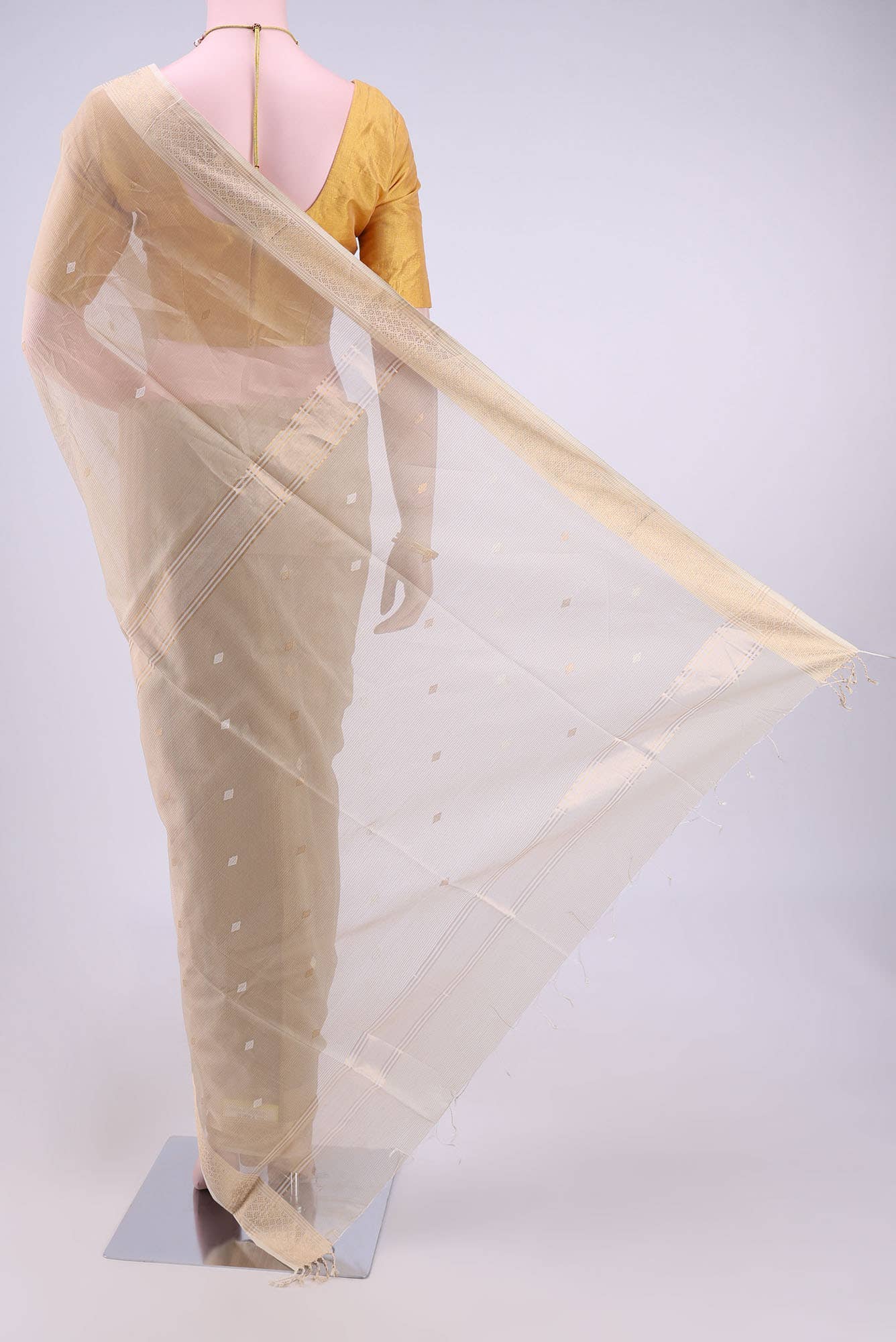 Beige Maheshwari Silk Cotton Saree - Image 2