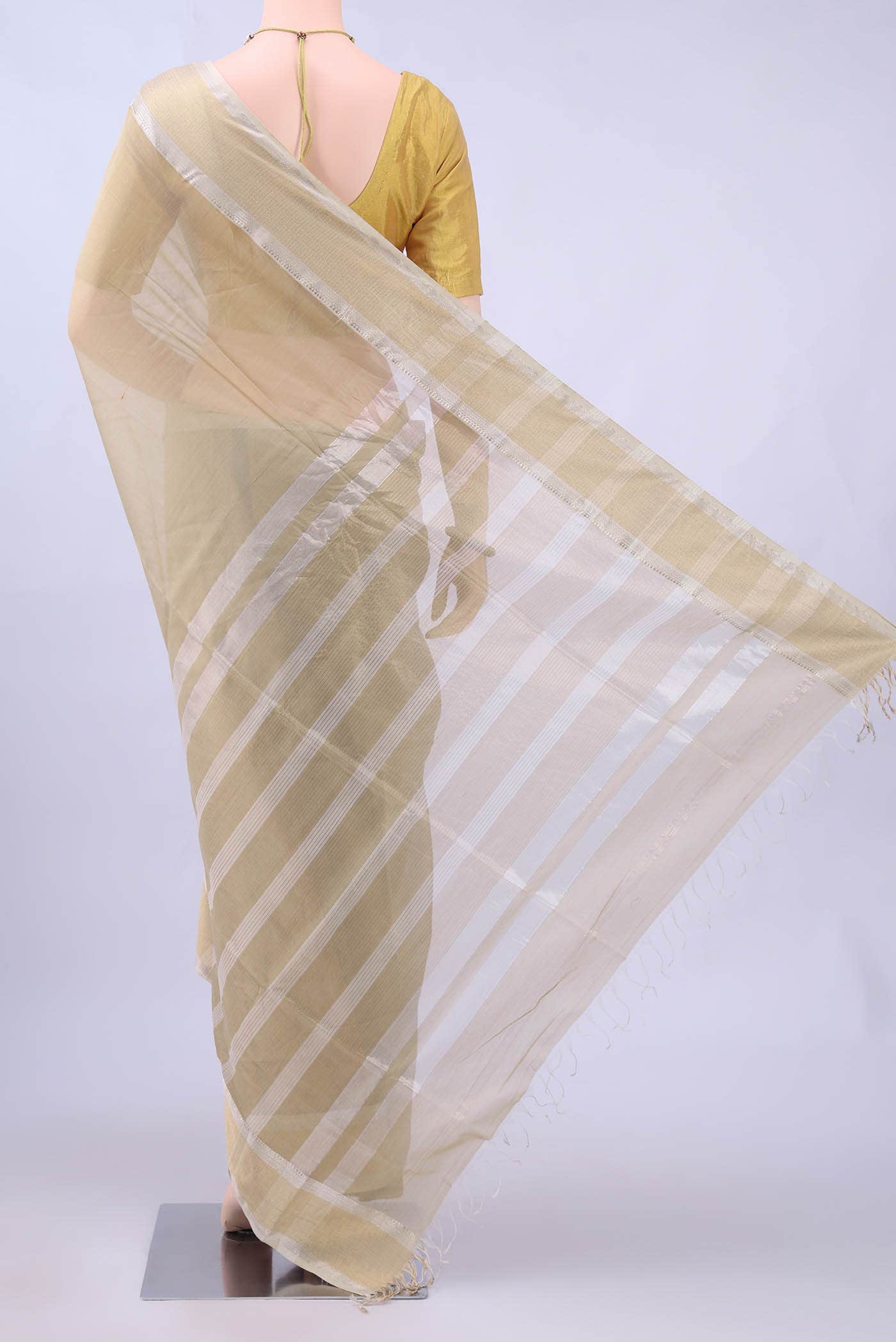 Beige Maheshwari Silk Cotton Saree - Image 2