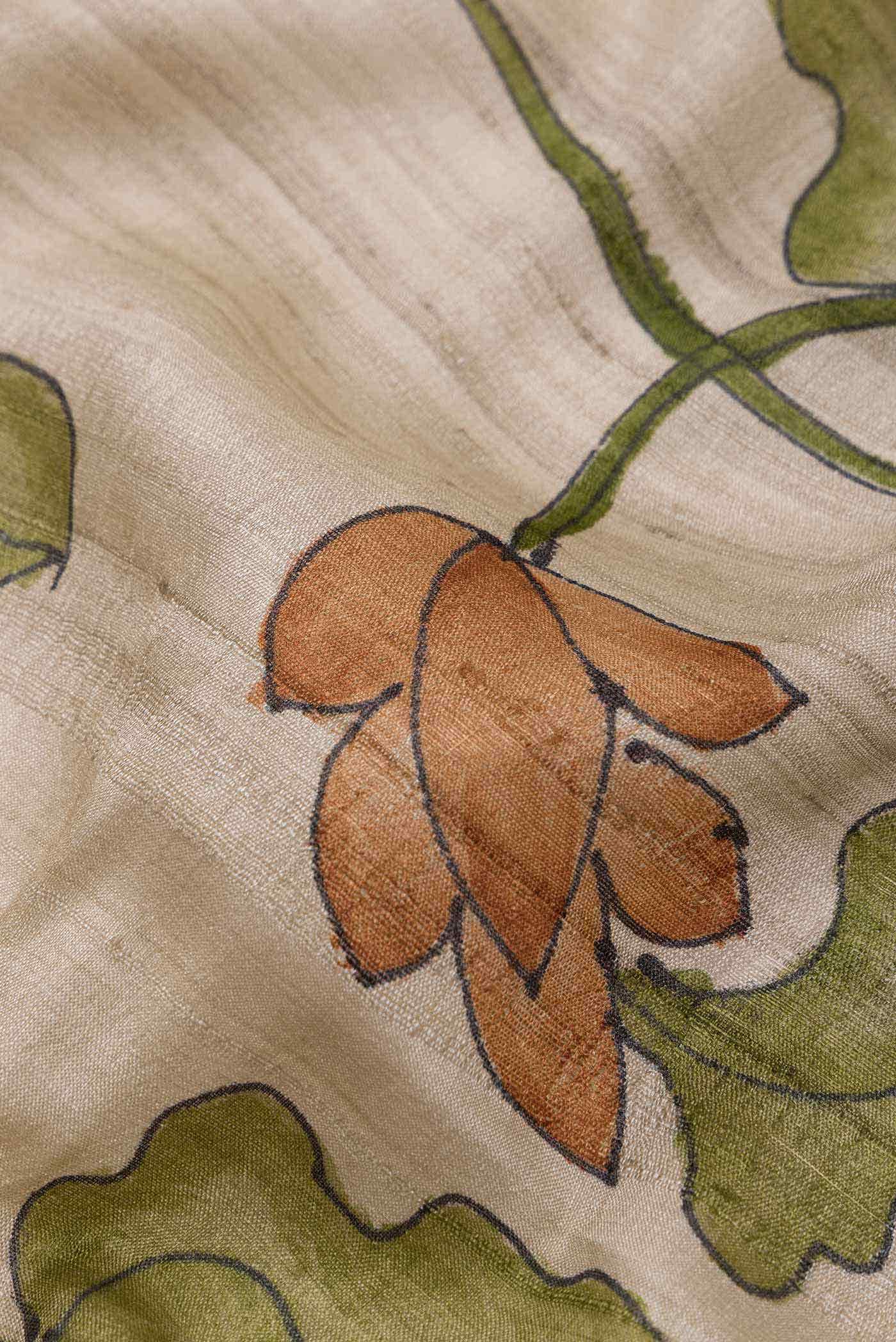 Beige Tussar Silk Saree - Image 2