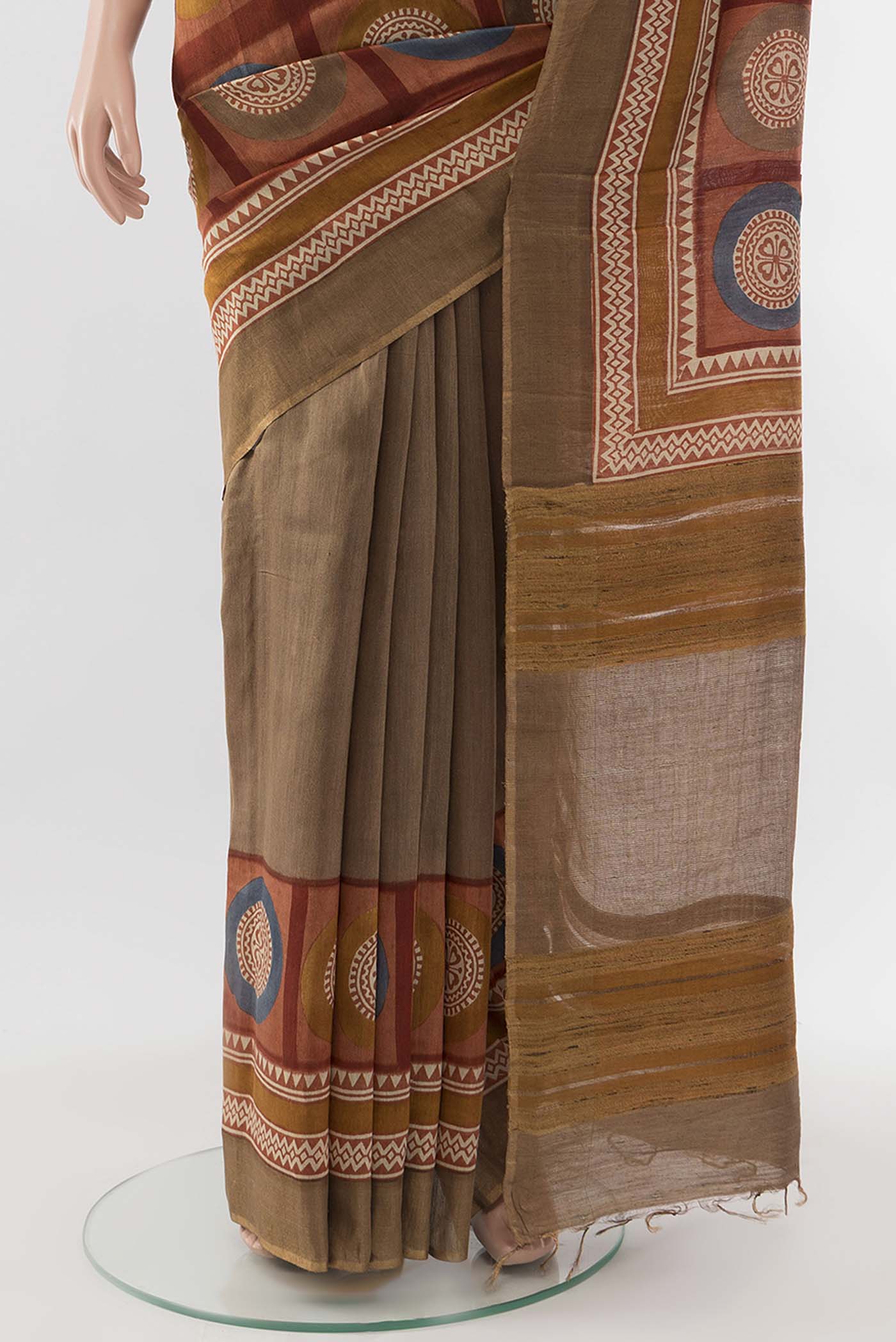 Beige Tussar Silk Saree - Image 3