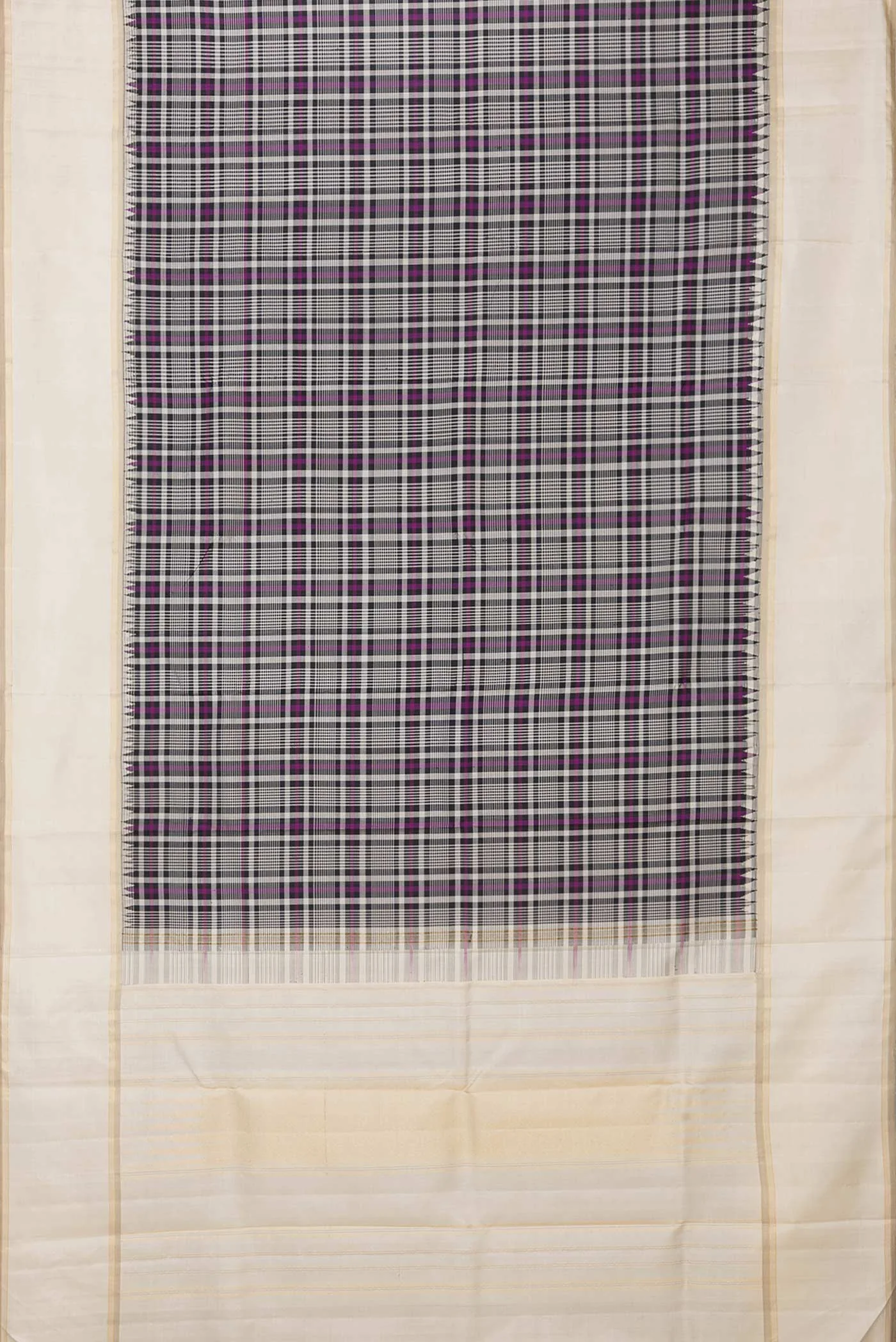 Black and Magenta Color Kanjivaram Silk Saree - Image 6