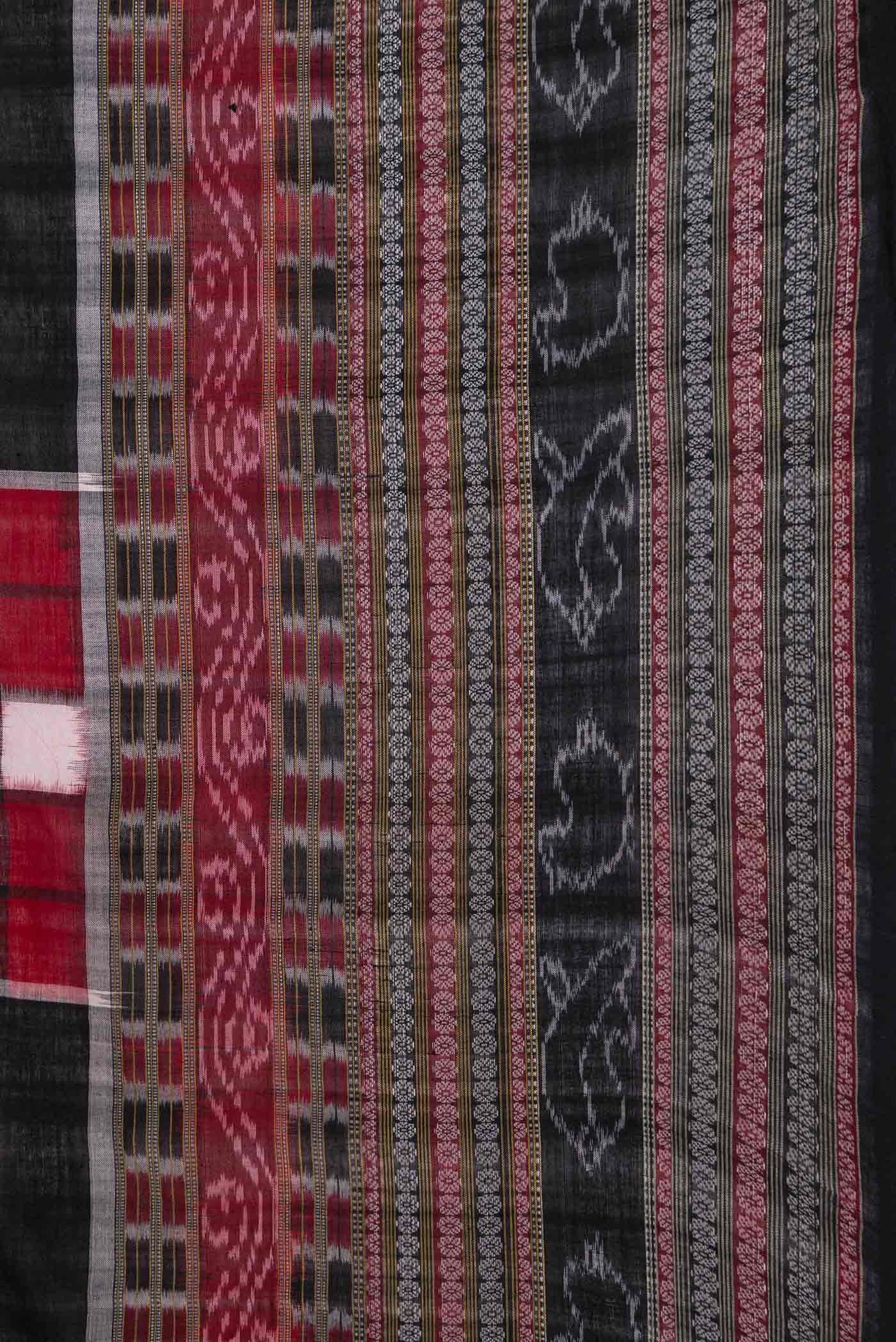Black and Maroon Color Double Ikat Saree - Image 3