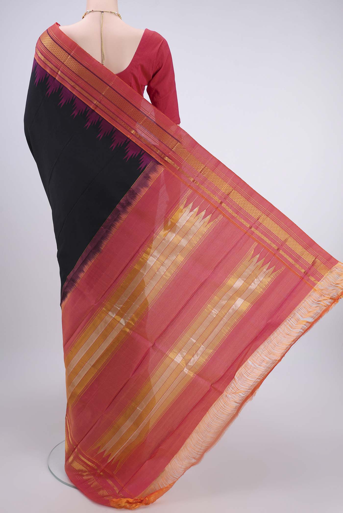 Black Bangalore Silk Saree - Image 3
