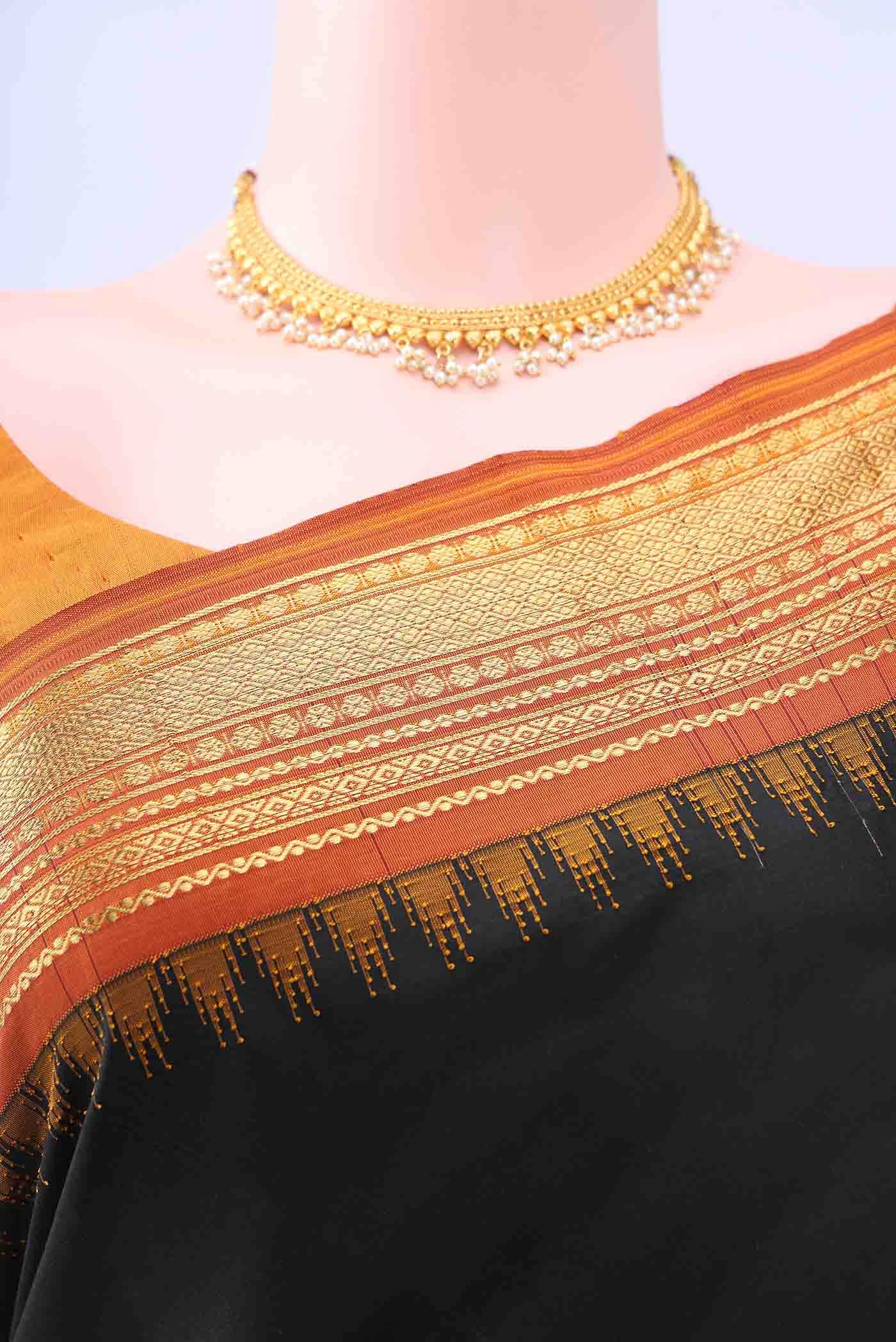 Black Blended Bangalore Silk - kadyal Saree - Image 3