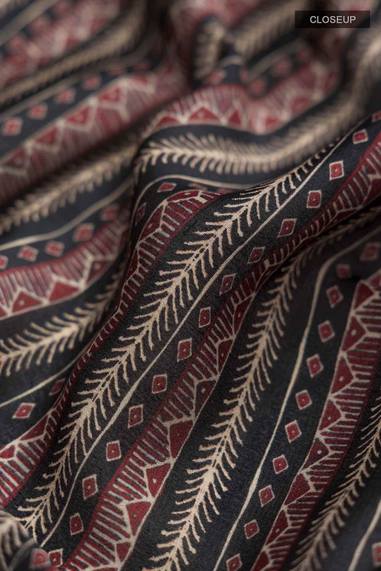 Black Crepe Saree - Image 3