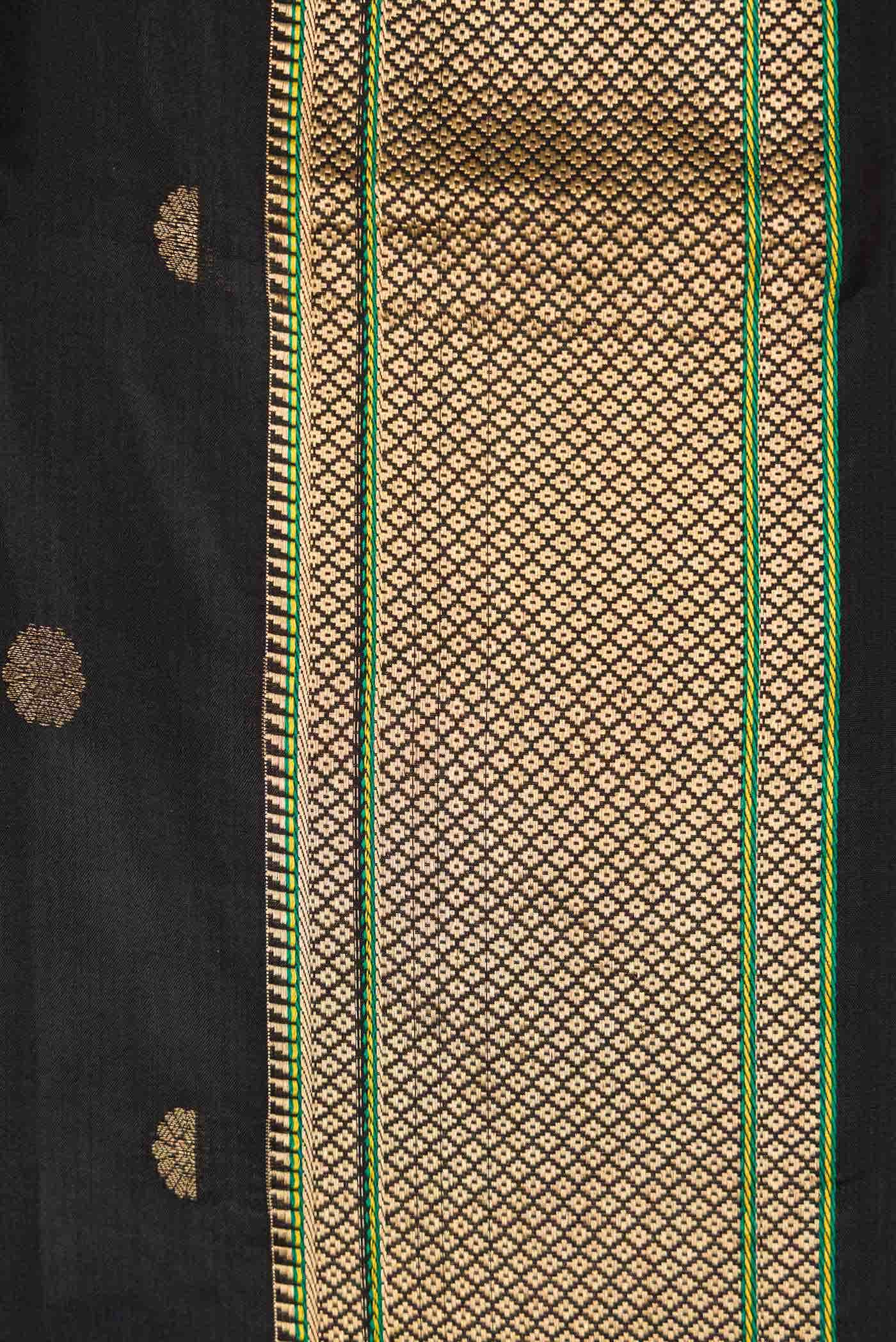 Black Dual Tone Blended Paithani Silk Saree - Image 3