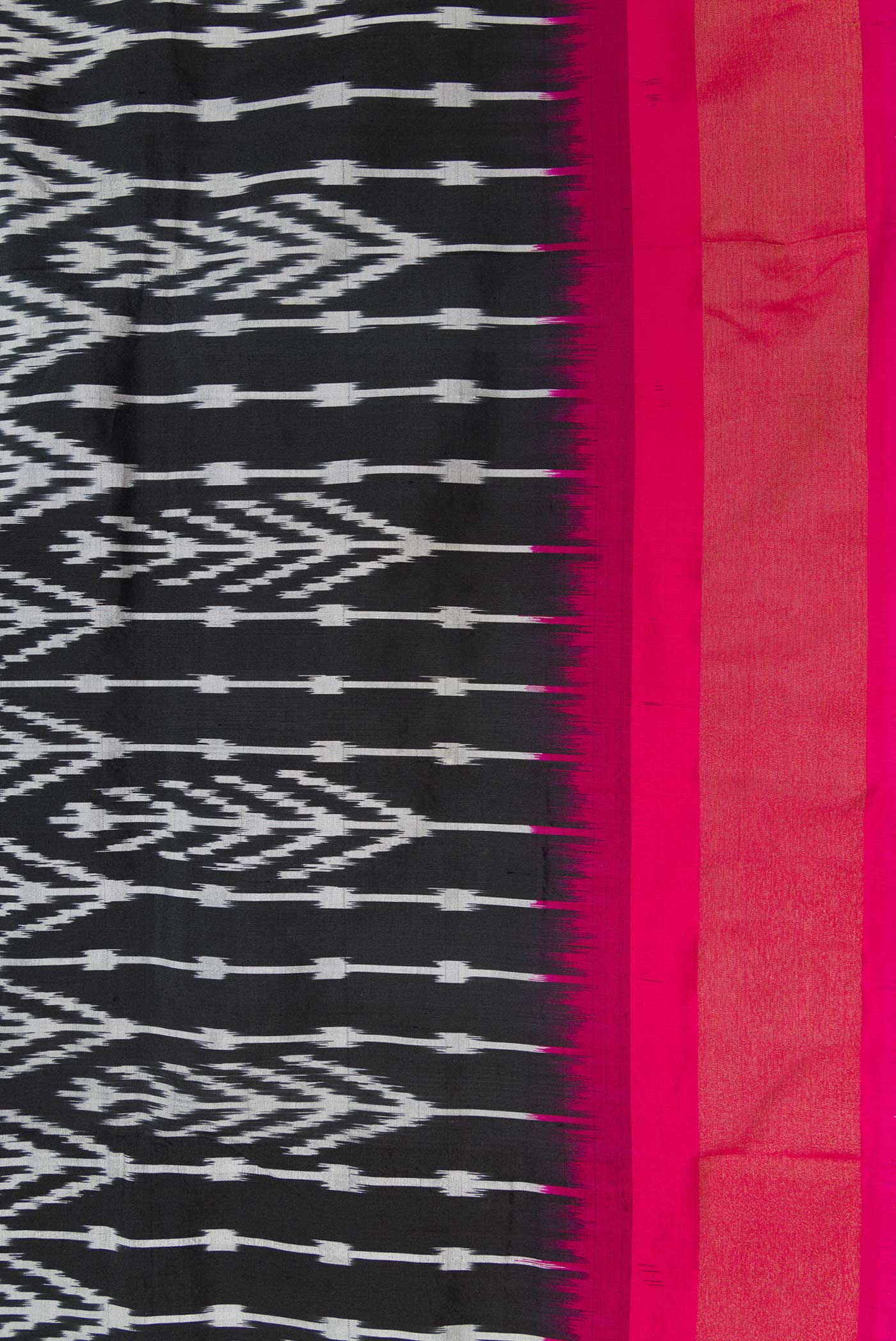 Black Pochampally Silk Saree - Image 3