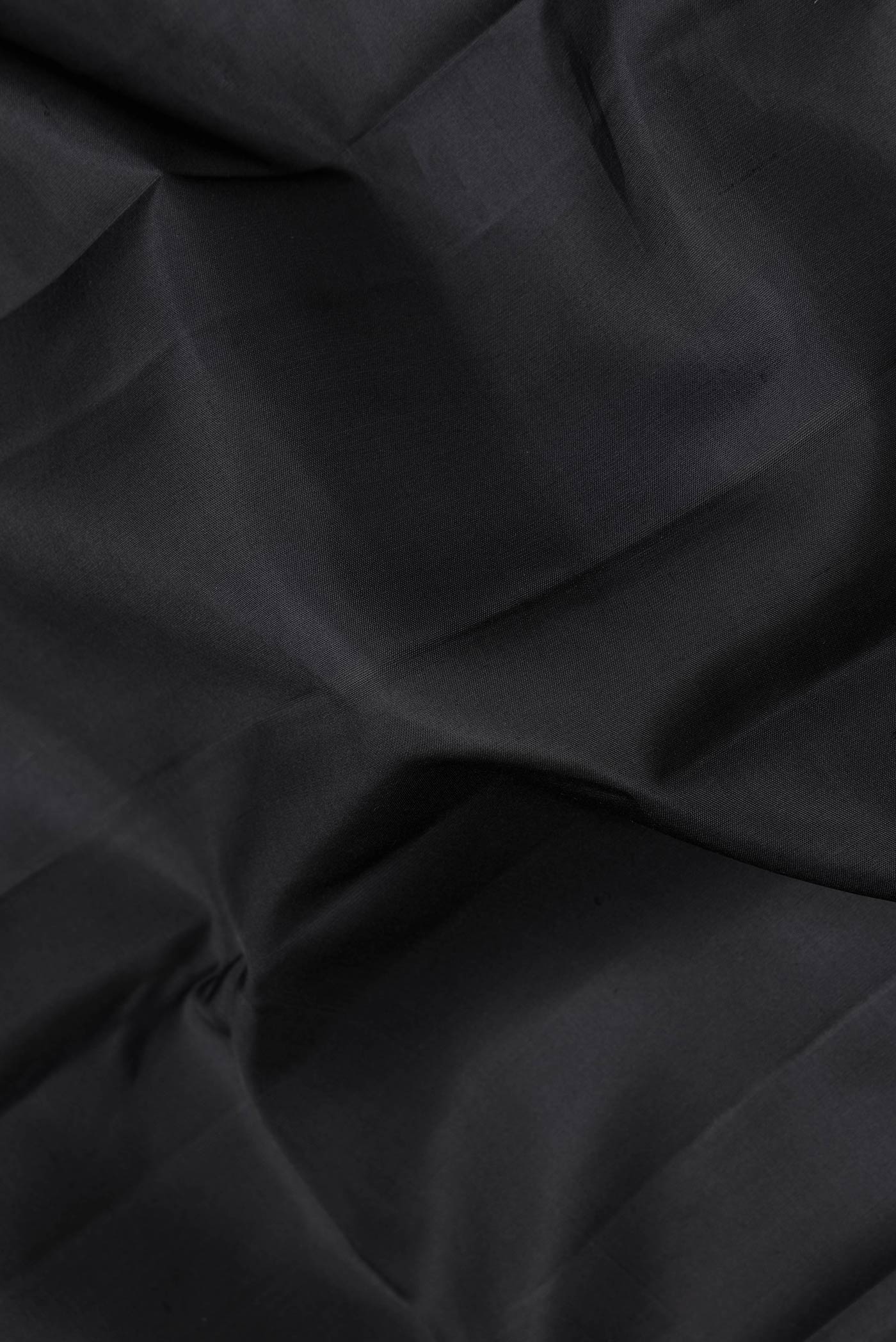 Black Dual Tone Kanchipuram Saree - Image 2