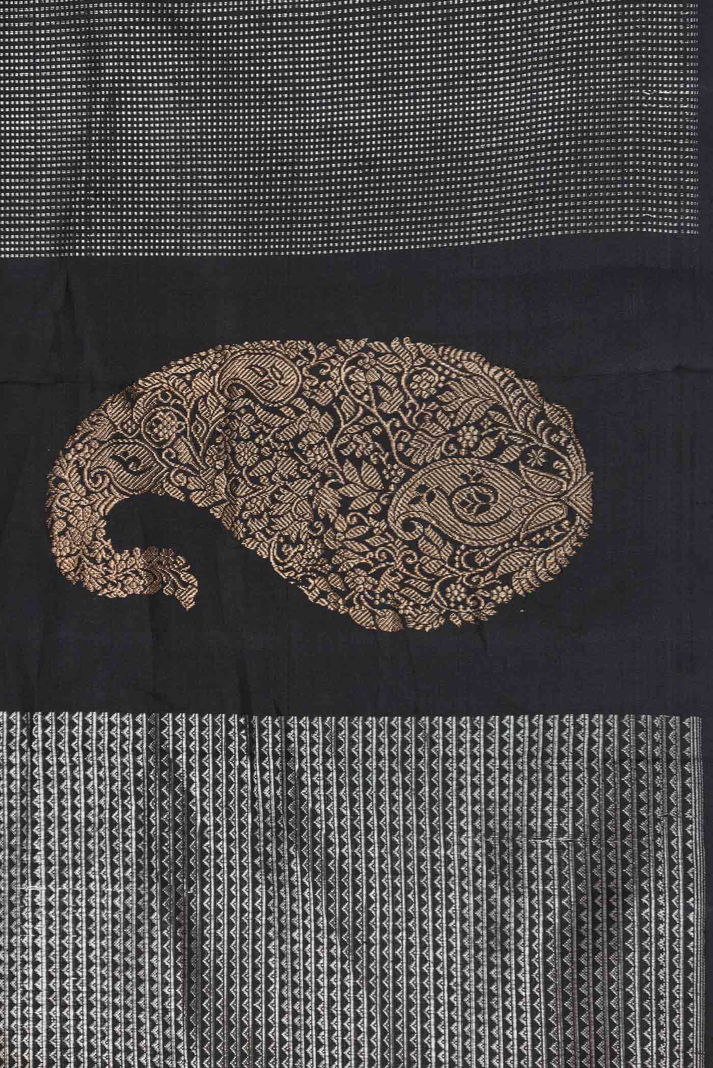 Black Dual Tone Kanjivaram Silk Saree - Image 3