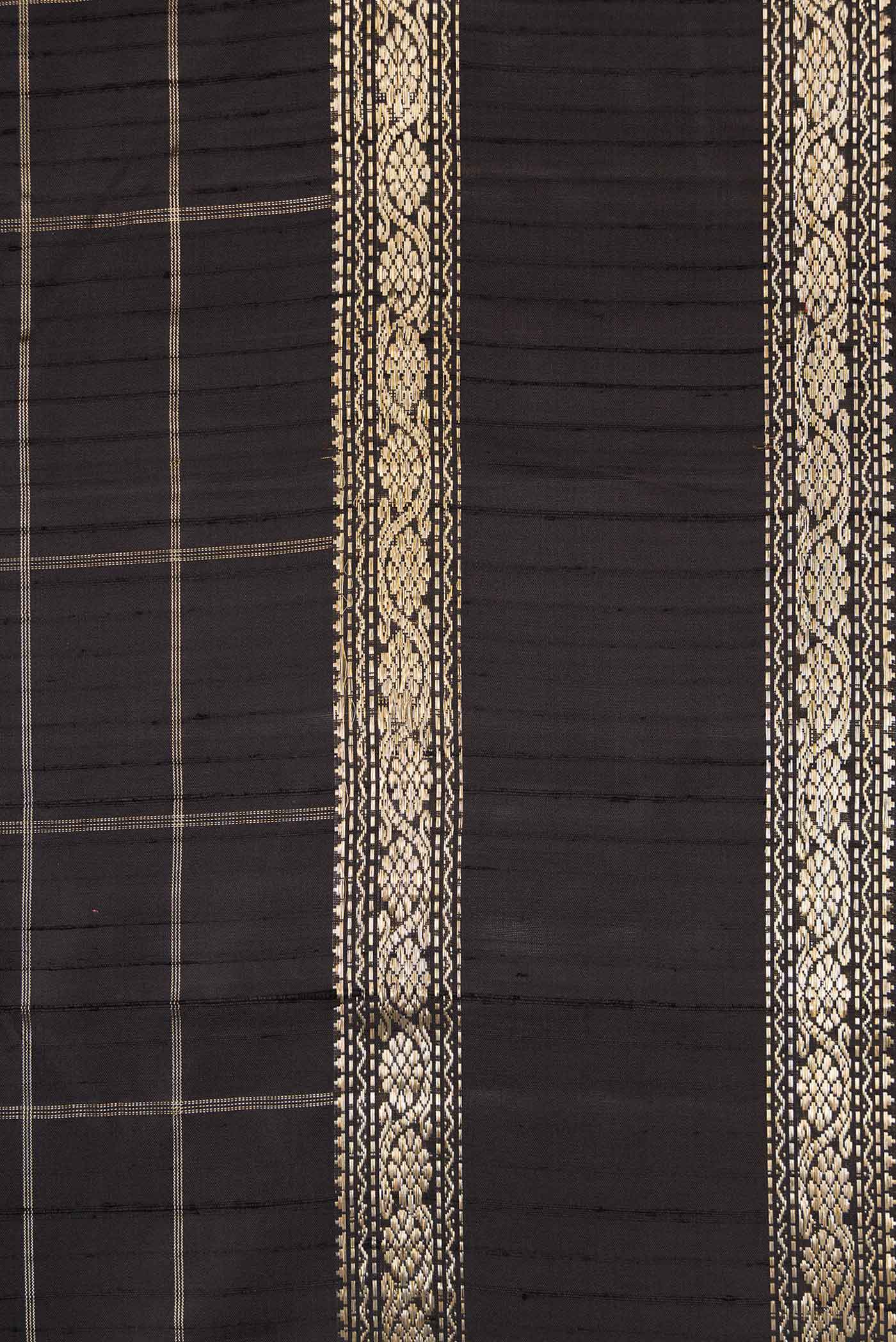Black Dual Tone Kanchipuram Silk Saree - Image 4