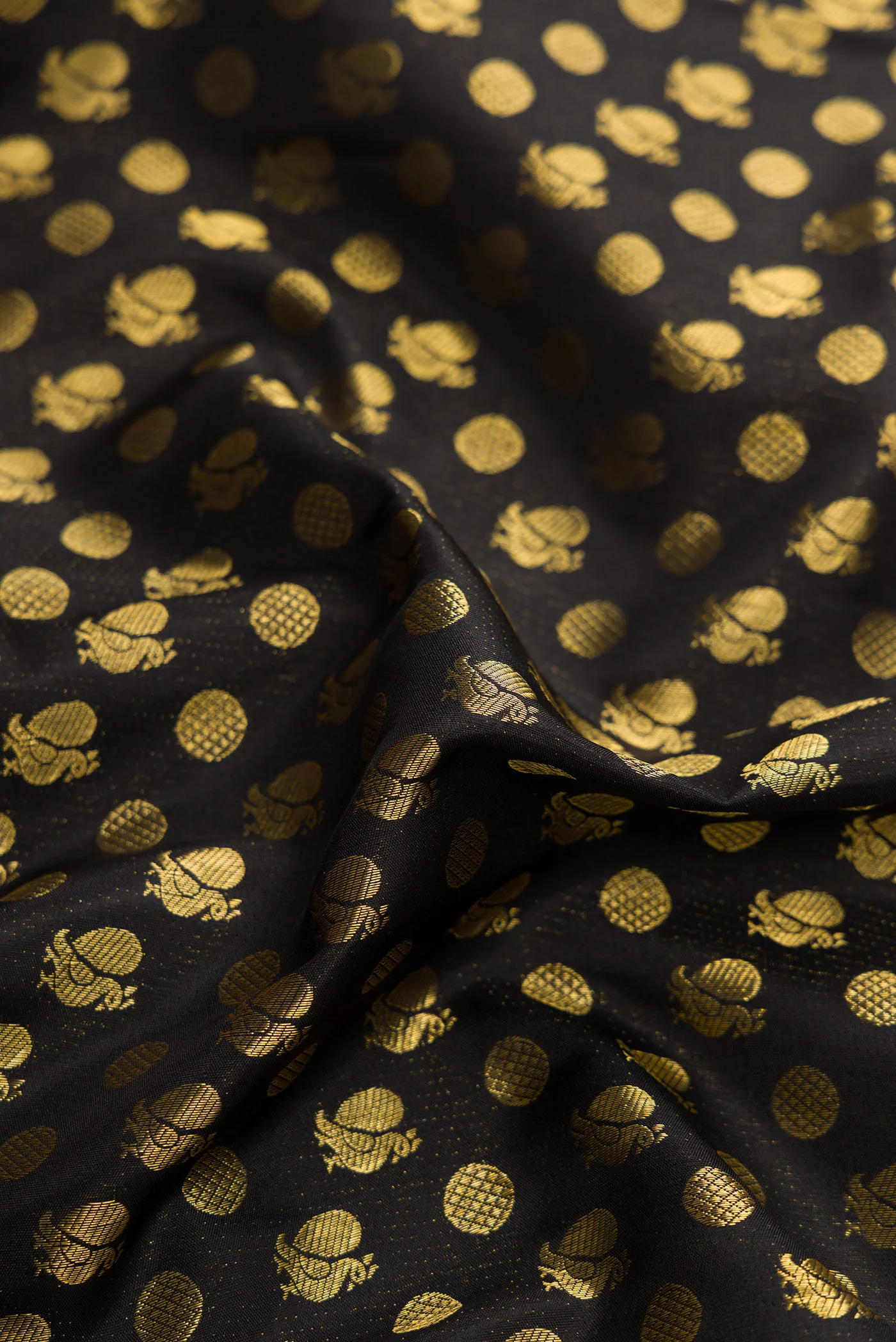 Black Kanjivaram Silk Saree - Image 2
