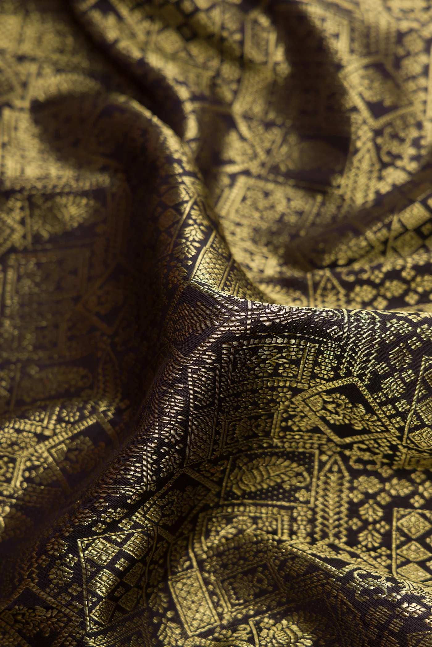 Black Kanjivaram Silk Saree - Image 2