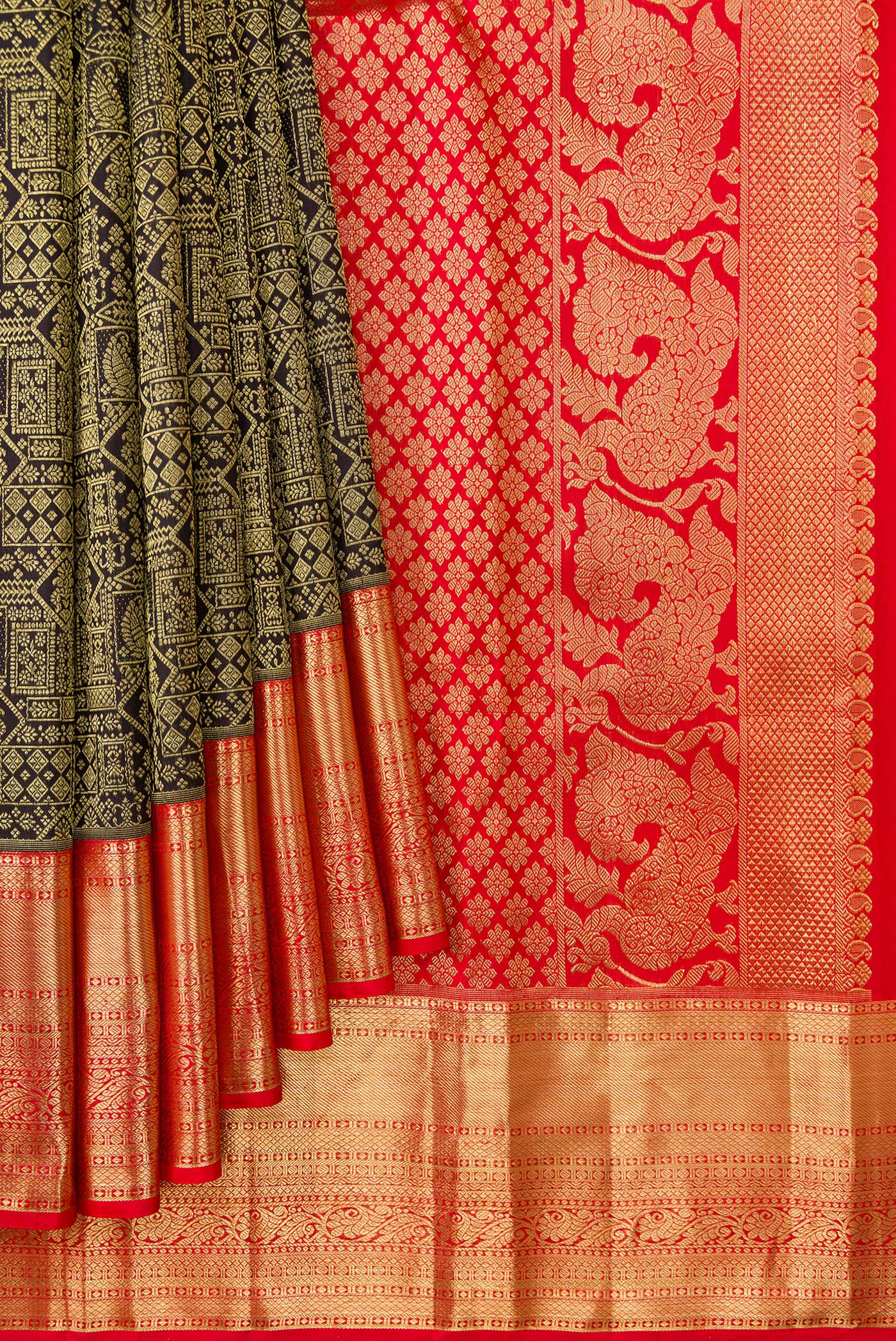Black Kanjivaram Silk Saree - Image 4