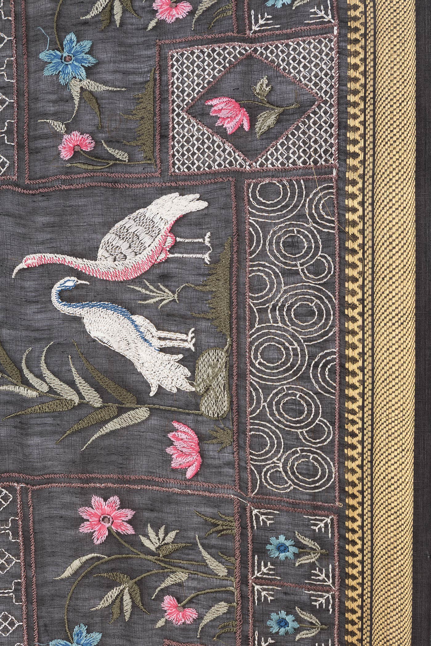 Black Linen Saree - Image 3