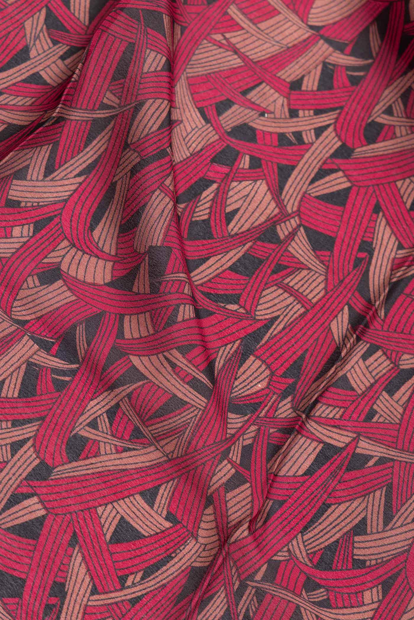 Black Dual Tone Mysore Crepe Saree - Image 2