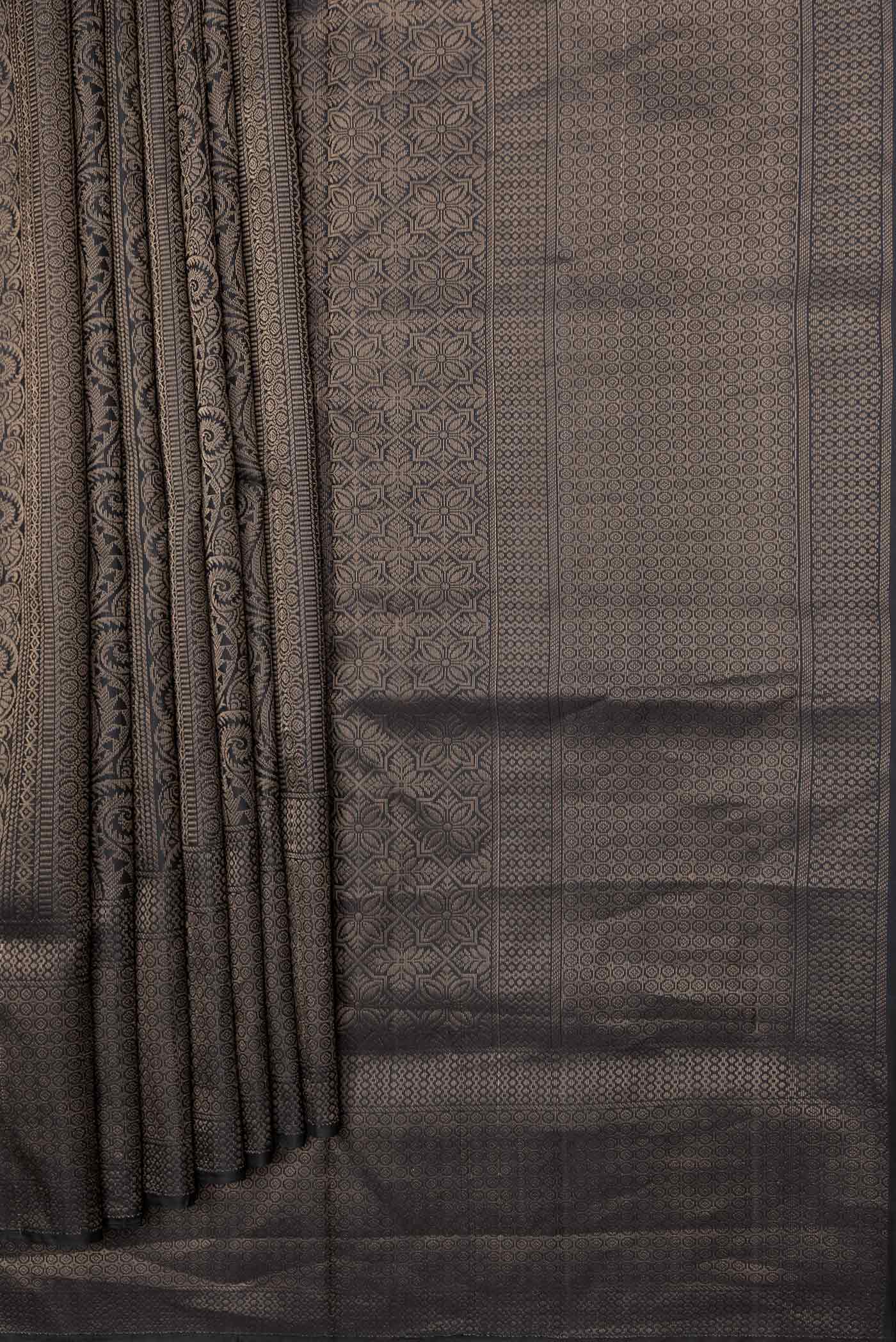 Black Dual Tone Soft Silk Saree - Image 4