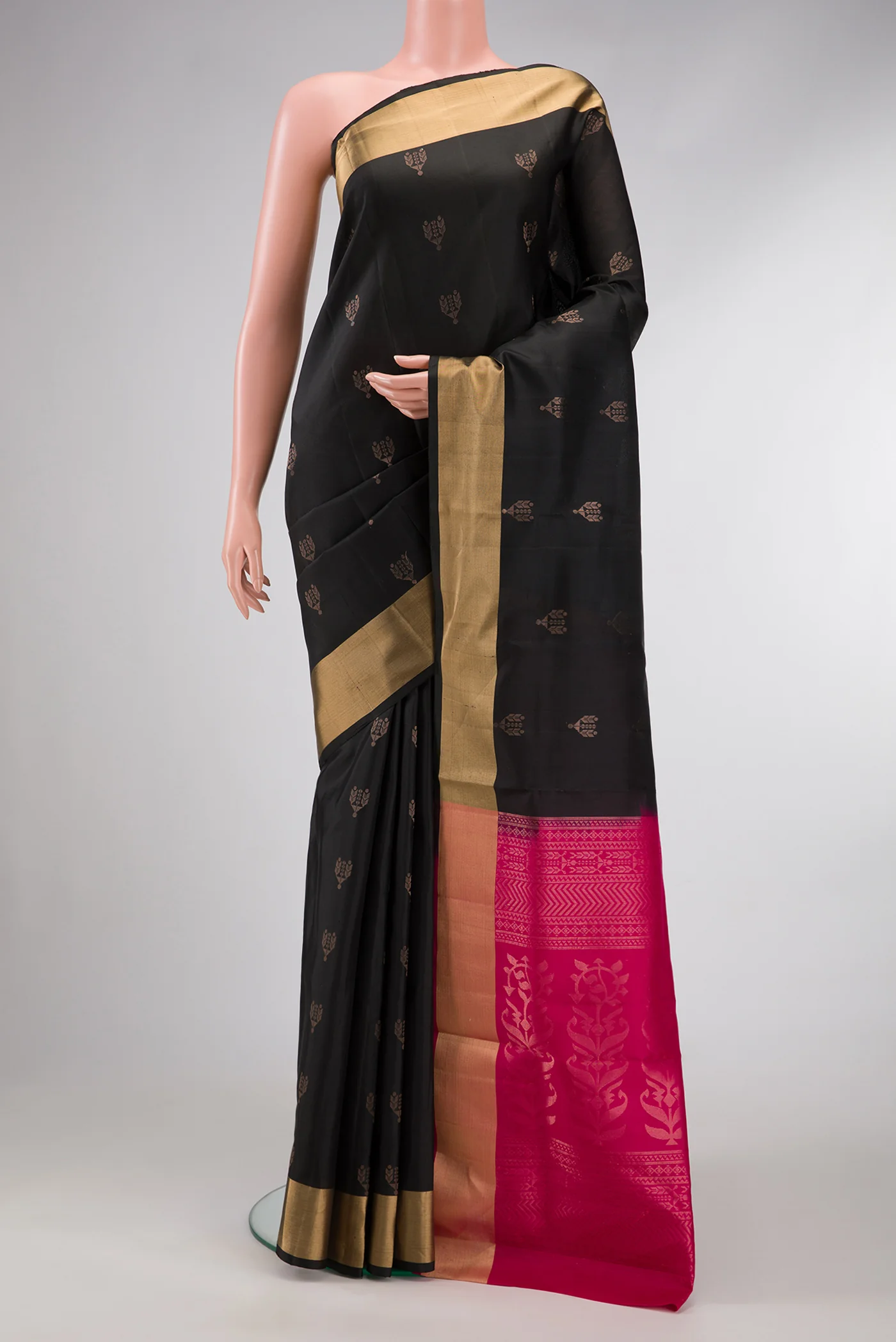 Black Soft Silk Saree - Image 2