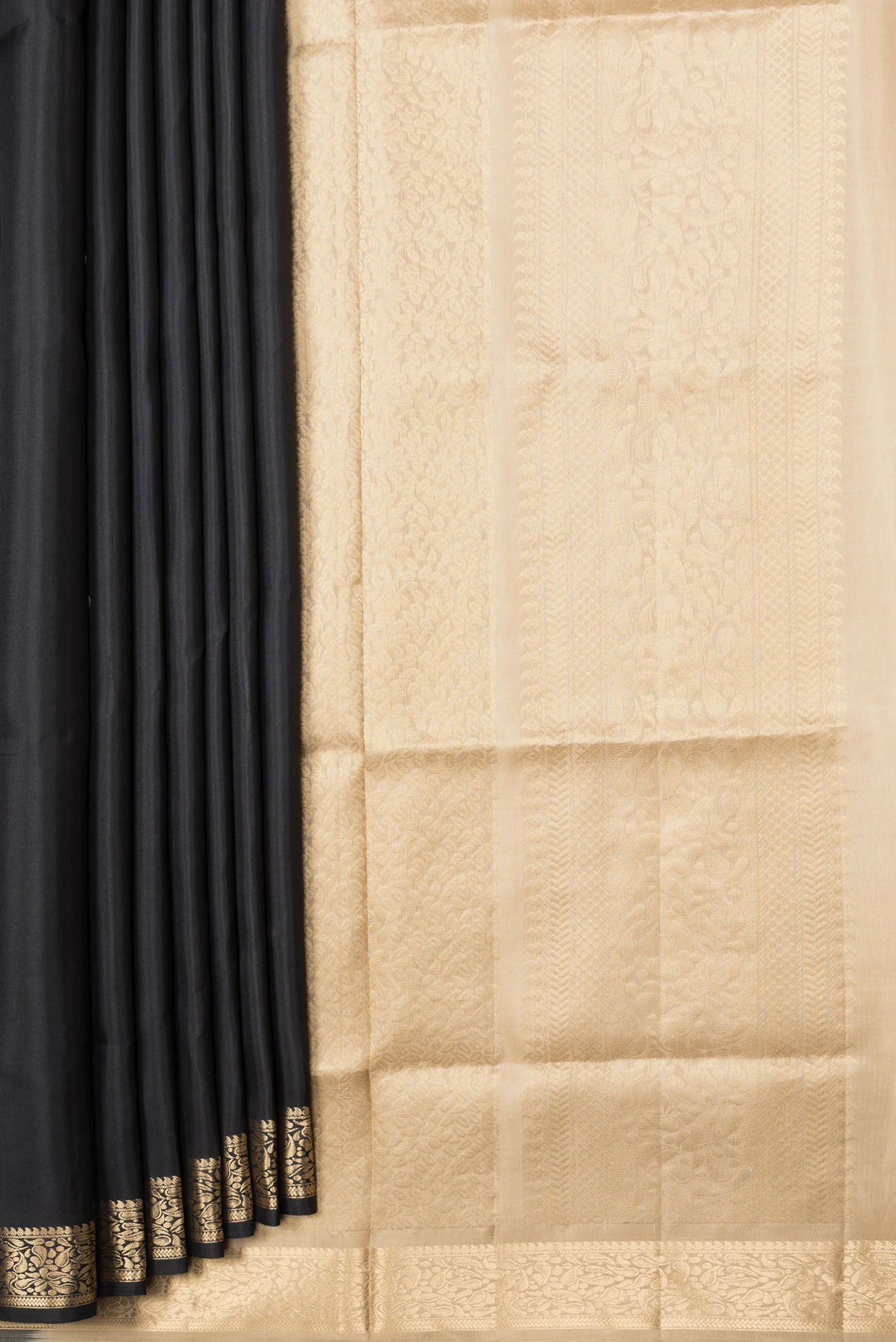 Black Soft Silk Saree - Image 4