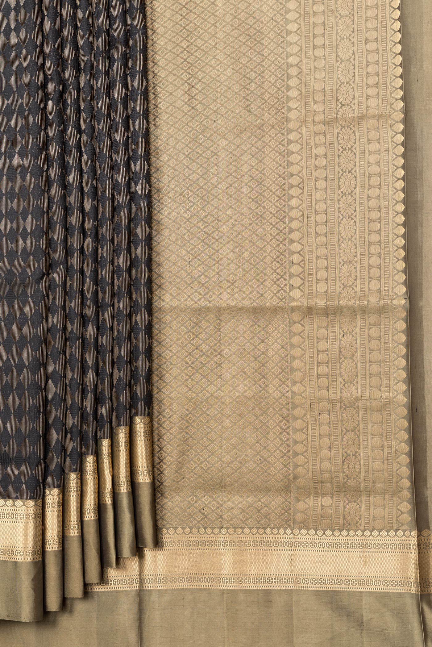 Black Soft Silk Saree - Image 4