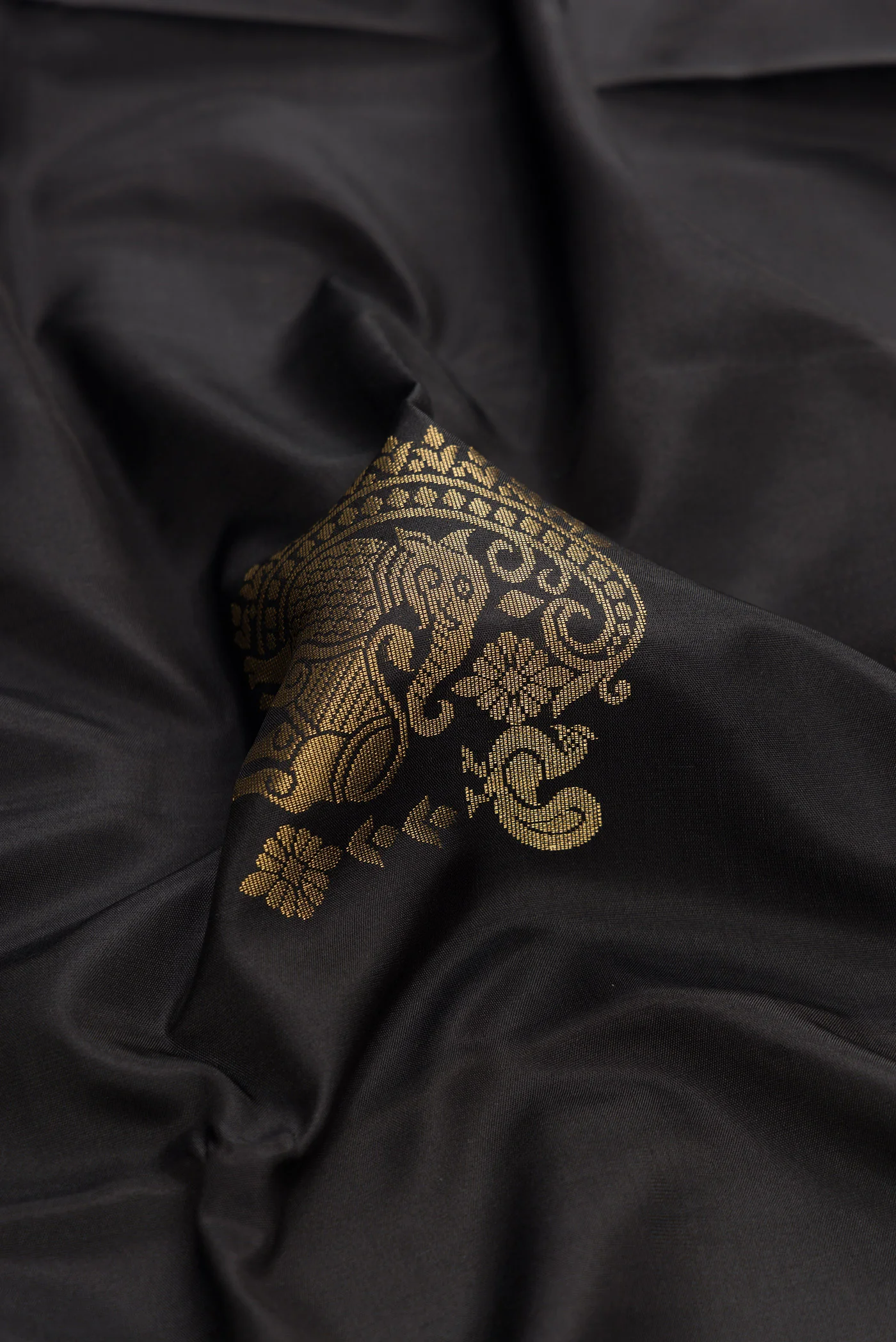 Black Soft Silk Saree - Image 2