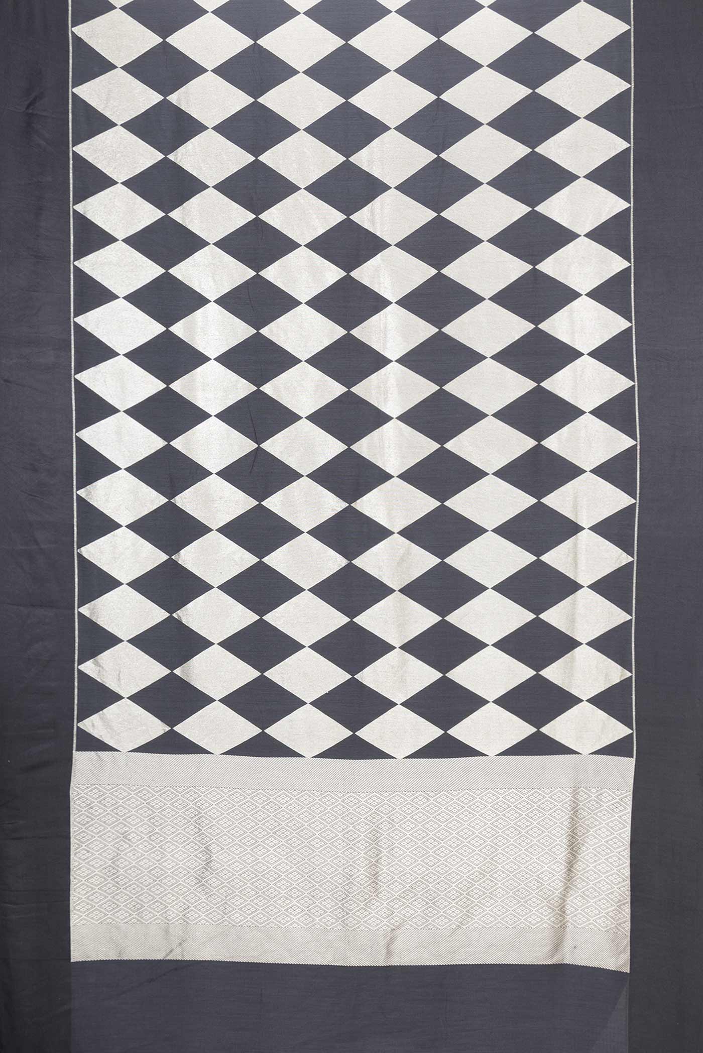 Black Dual Tone Tussar Silk Saree - Image 6