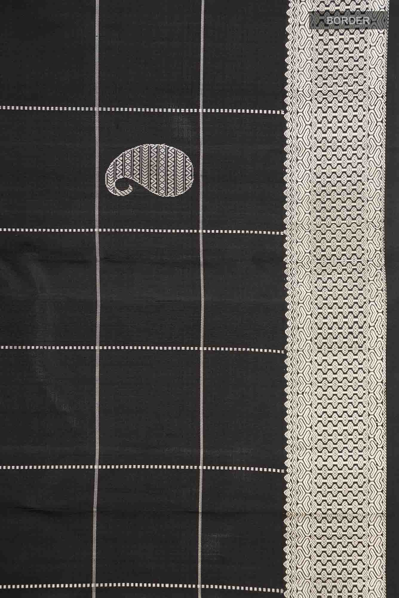 Black Kanjivaram Silk Saree - Image 5