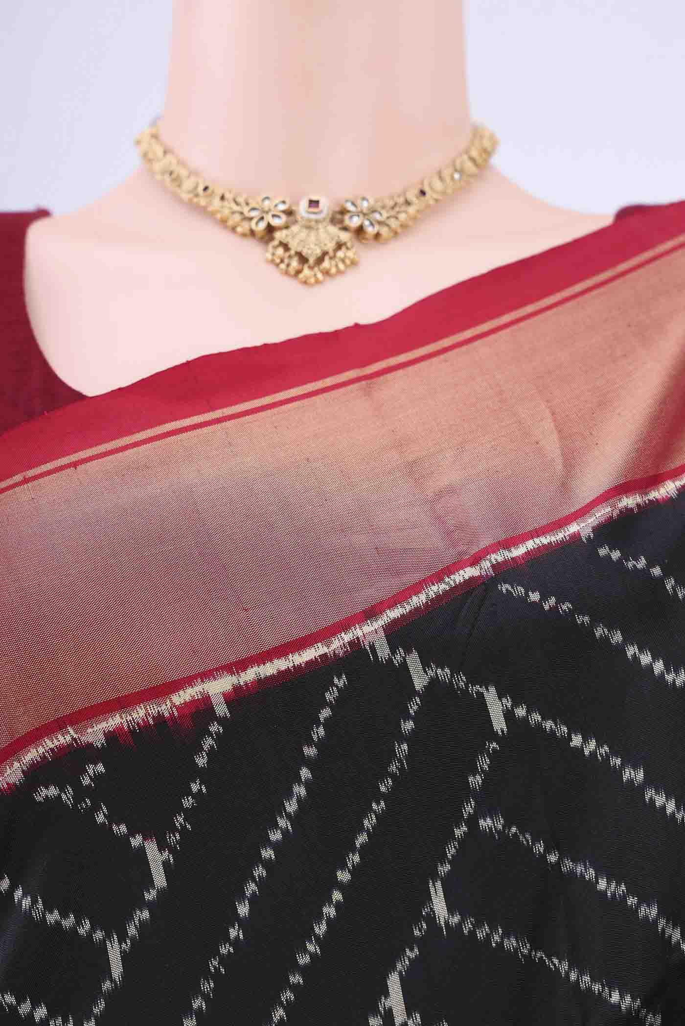 Black Pochampally Silk Saree - Image 2