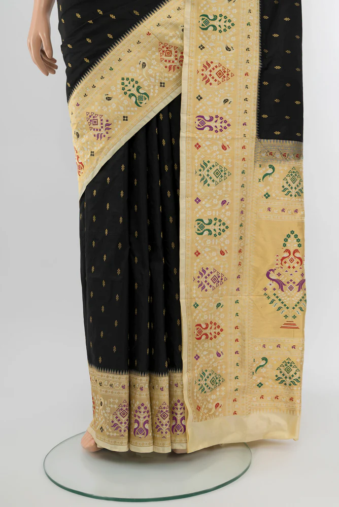 Black Soft Silk Saree - Image 3