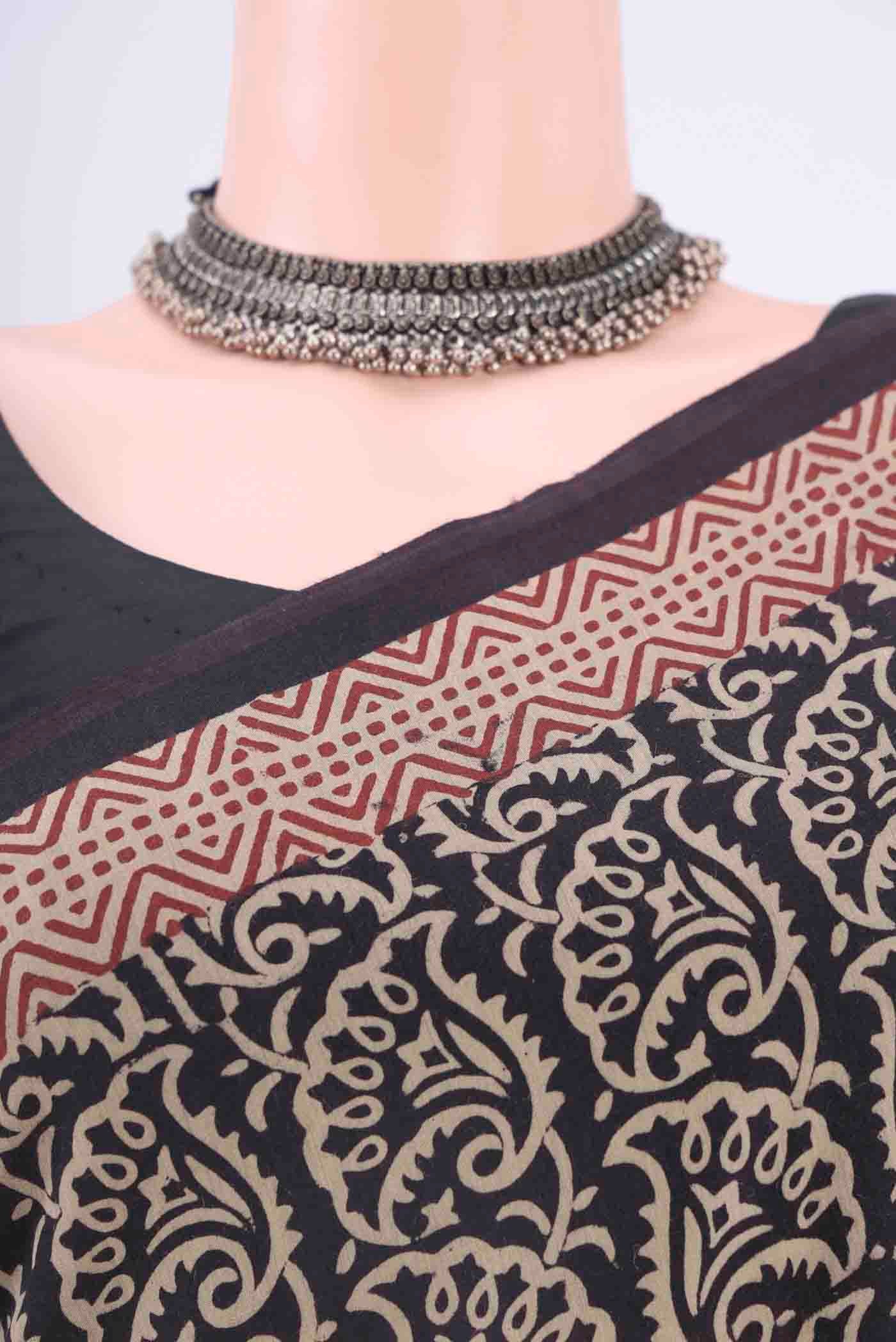 Black Tussar Silk Saree - Image 2