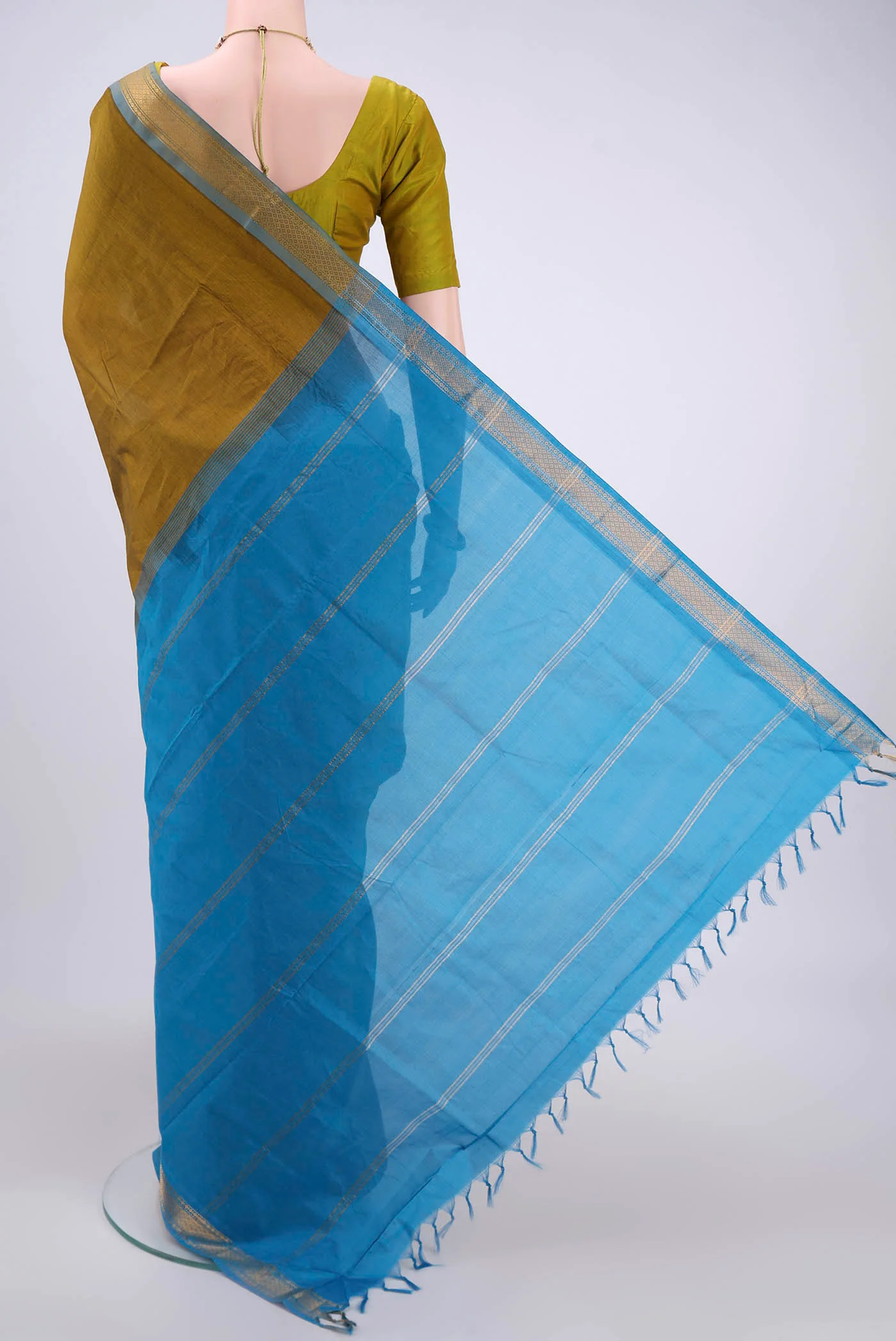 Mehandi Green Blended Poly Cotton Saree - Image 3