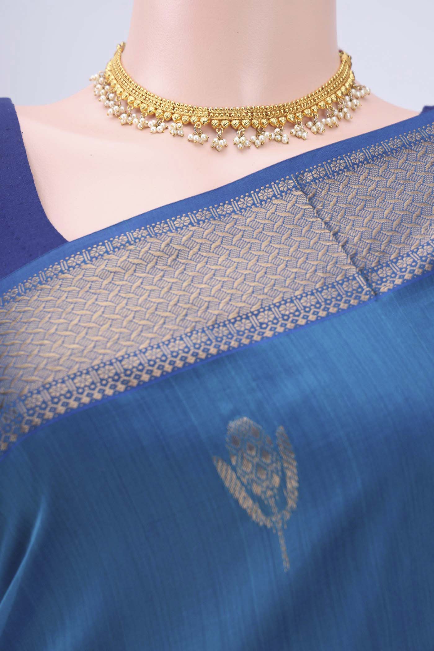 Blue Maheshwari Silk Cotton Saree - Image 2