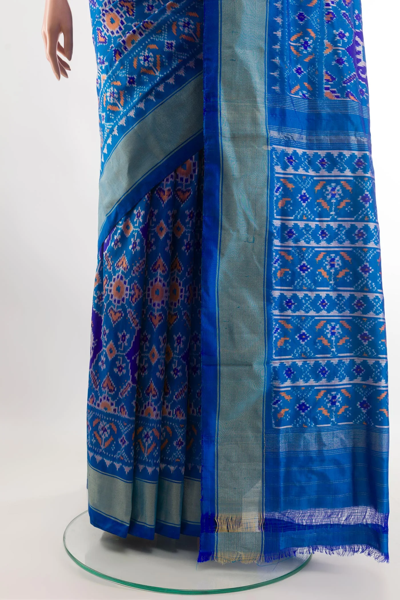 Blue Pochampally Silk Saree - Image 4
