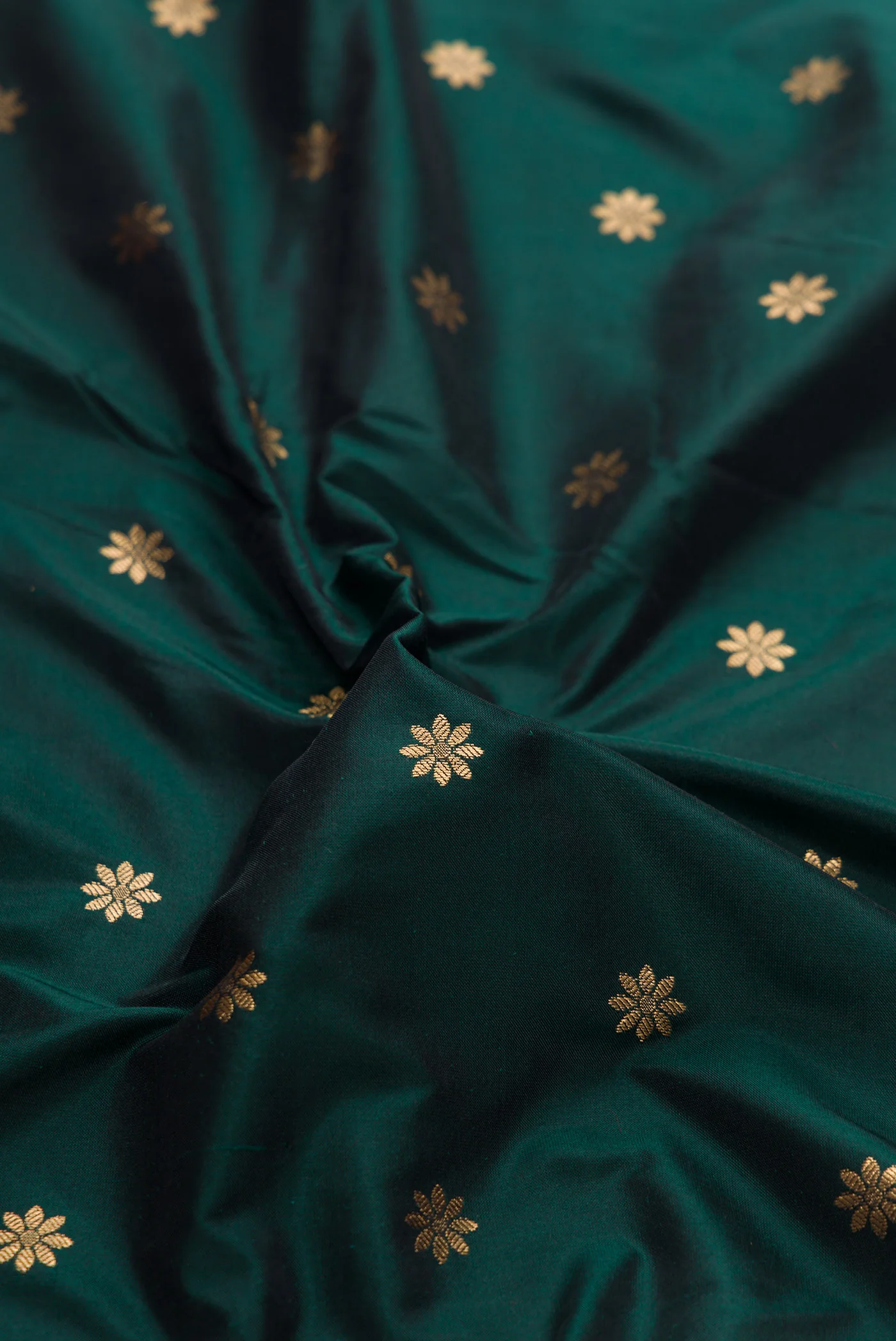Bottle Green Blended Paithani Silk Saree - Image 2