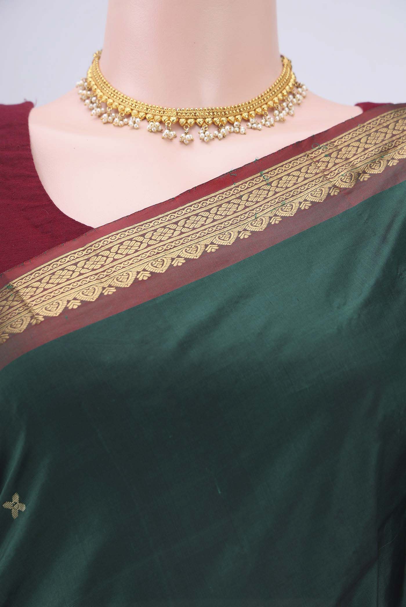 Bottle Green Dual Tone Blended Bangalore Silk Saree - Image 2
