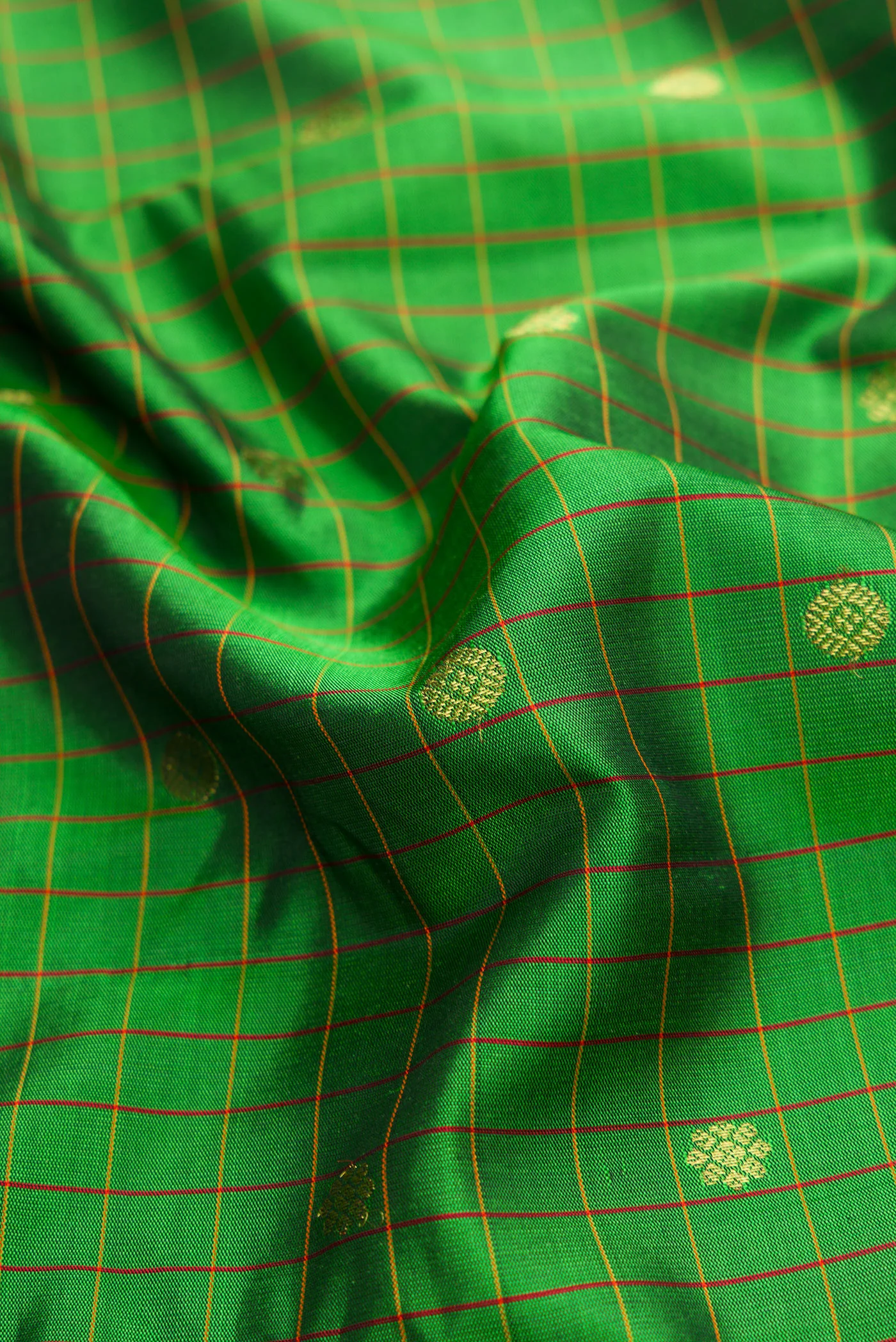 Green Gadwal Silk Saree - Image 2