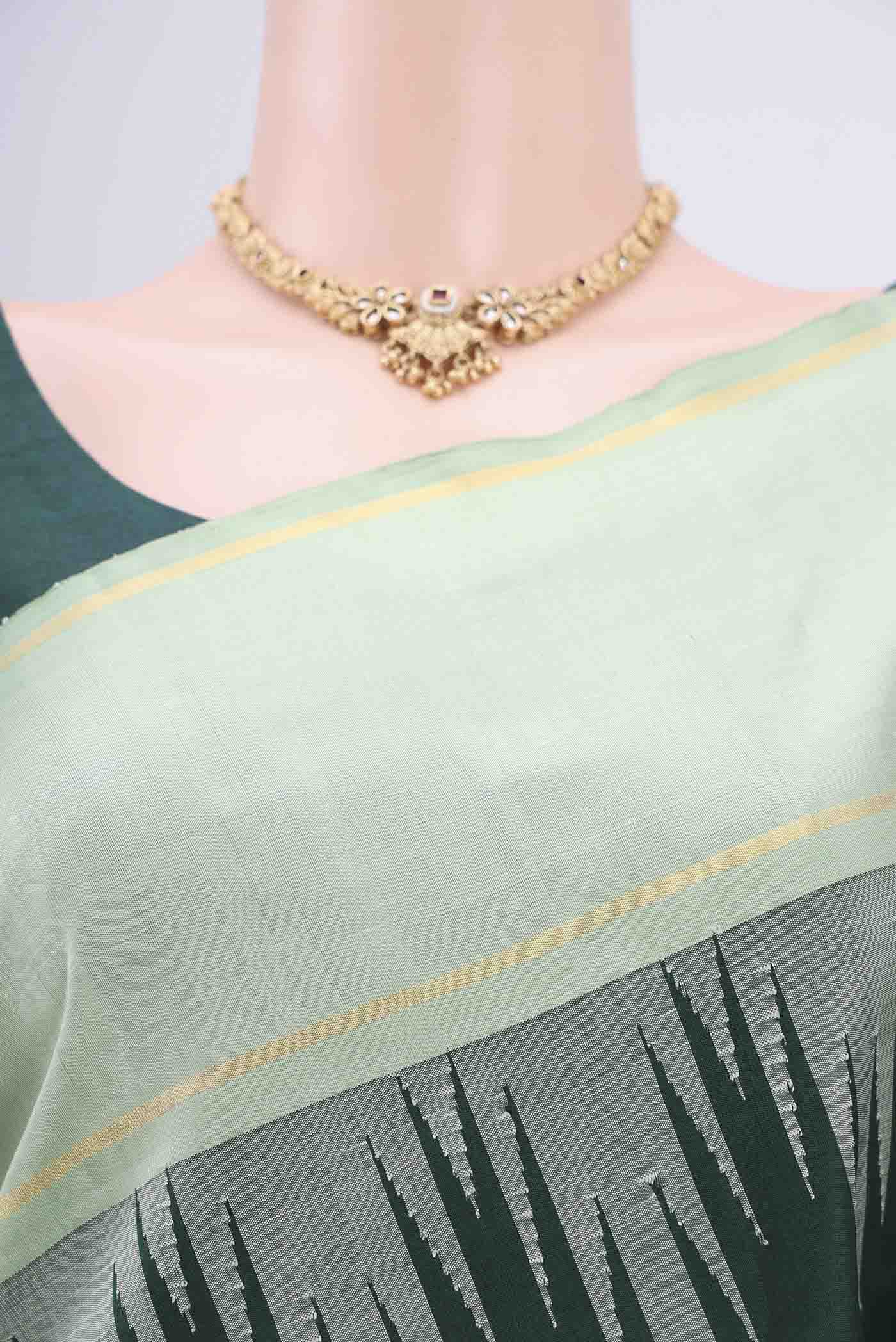 Pure Silk Pure Zari Bottle Green Kanjivaram Saree - Image 2