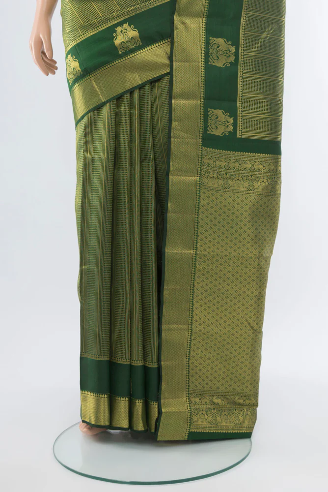 Bottle Green Kanjivaram Silk Saree - Image 3