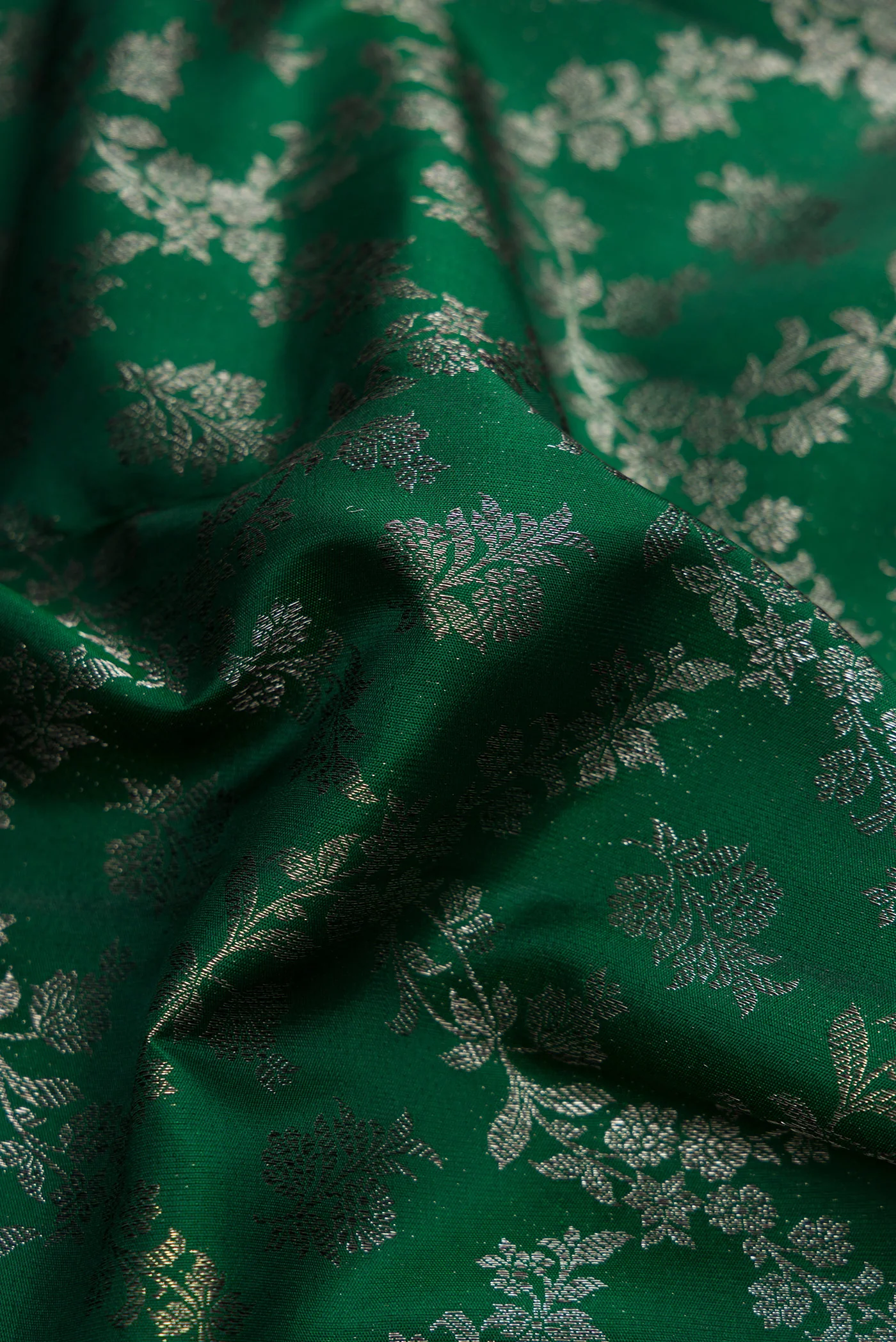 Bottle Green Kanjivaram Silk Saree - Image 2