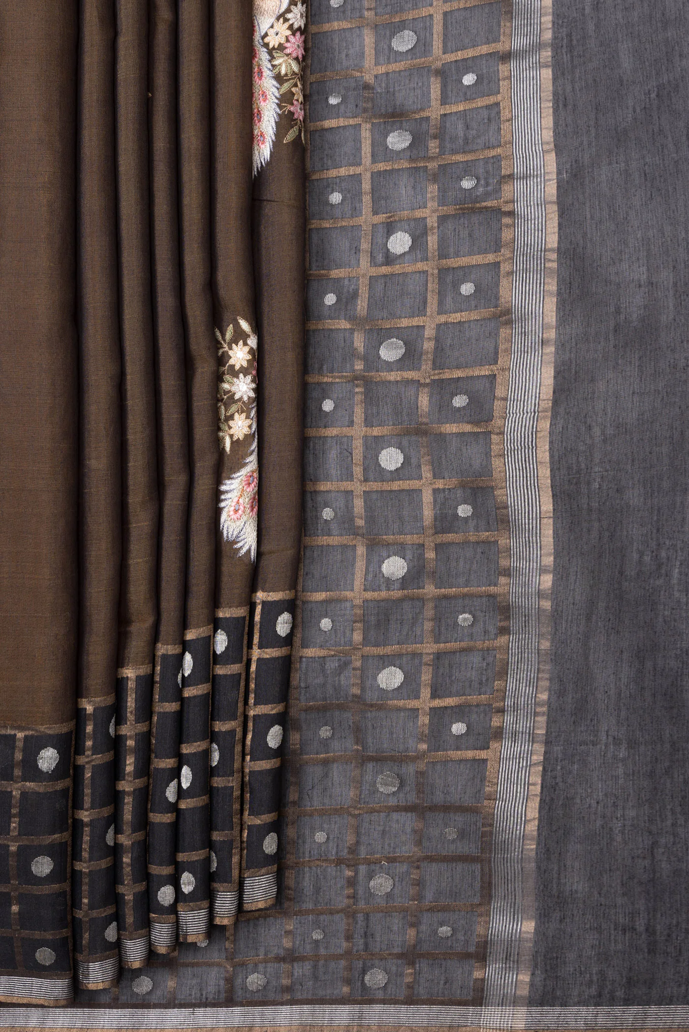 Black with Gold Color Tussar Silk Saree - Image 4