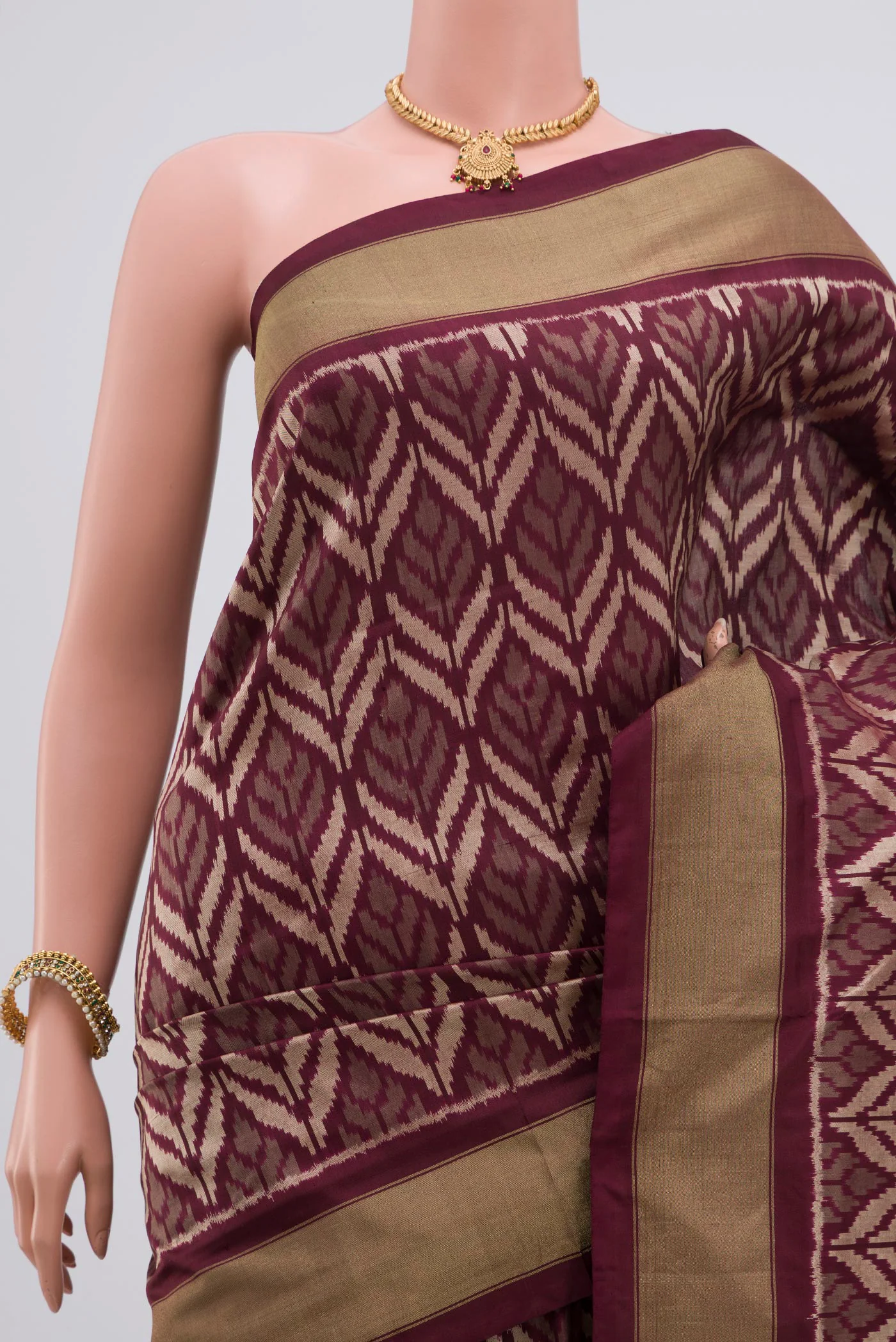 Coffee Brown Pochampally Silk Saree - Image 2