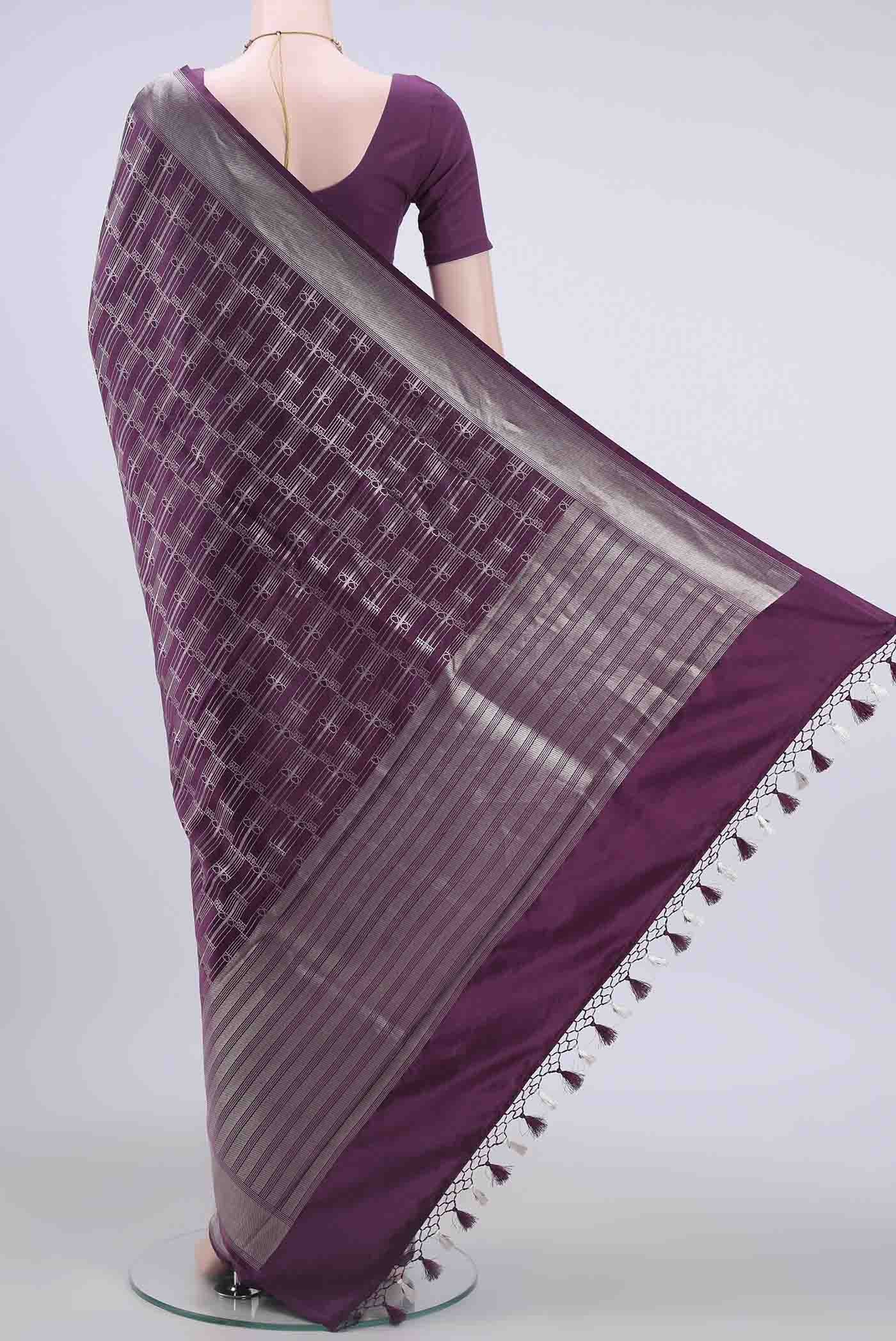 Burgundy Dual Tone Banarasi Silk Saree - Image 3